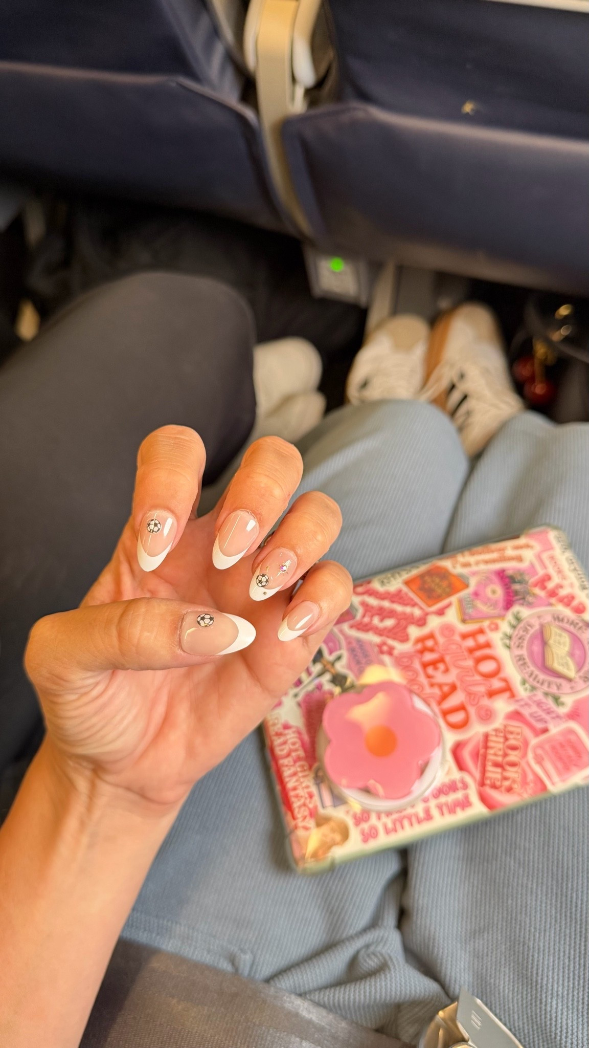 DIY press on soccer nails ⚽️💕

#LTKdayinmylife #LTKSeasonal #LTKootd