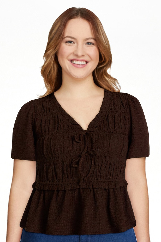 Scenario Women's and Women's Plus Textured Tie Front Top, Sizes XS-4X | Walmart (US)