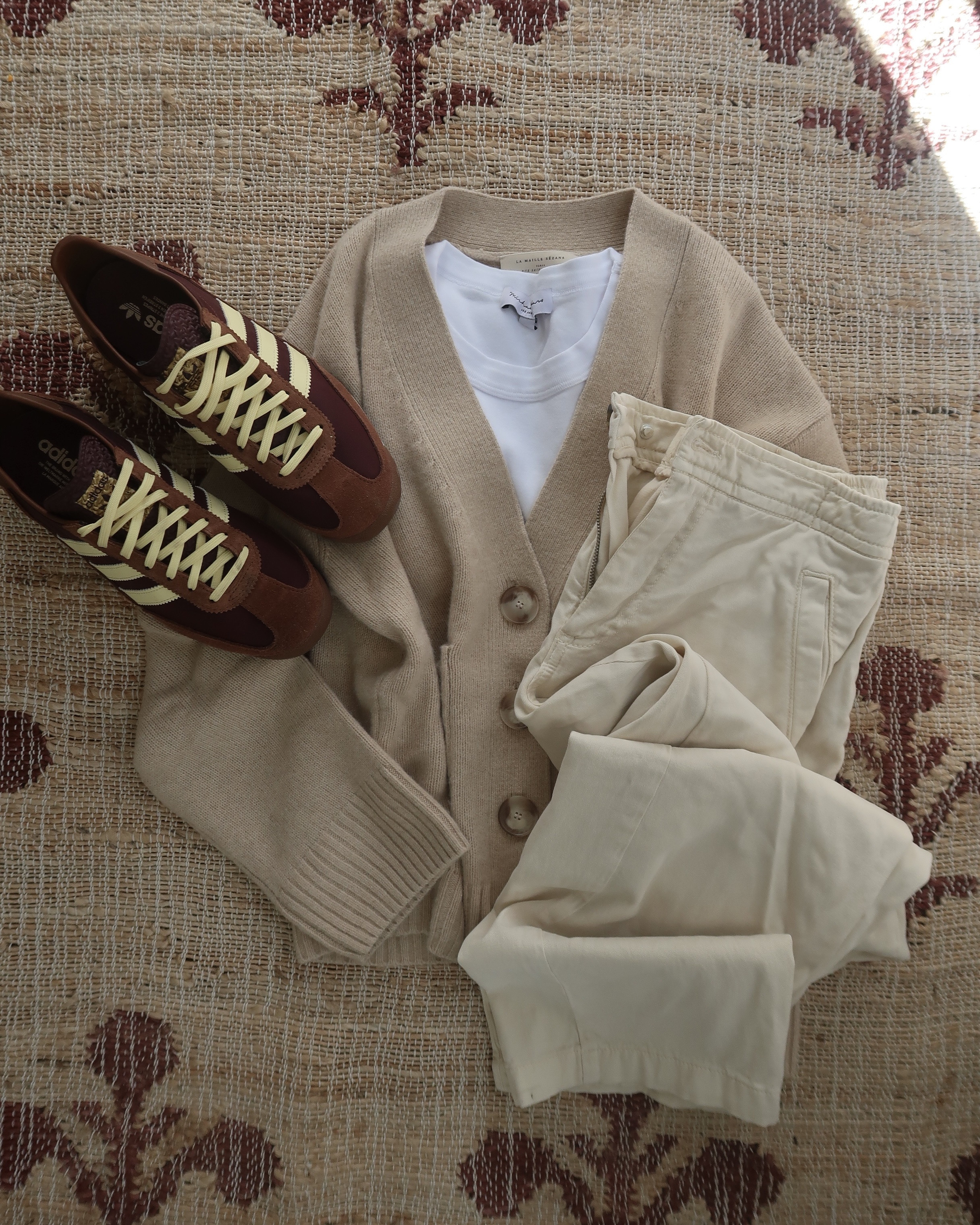 Monday style in the most comfortable pants ever. Took my larger size for a relaxed fit and ended up using a no-sew button to button them slightly tighter at the waist for the perfect fit. 

Sézane cardigan size small
Adidas sneakers in my smaller size 

#LTKStyleTip #LTKFindsUnder100 #LTKSeasonal