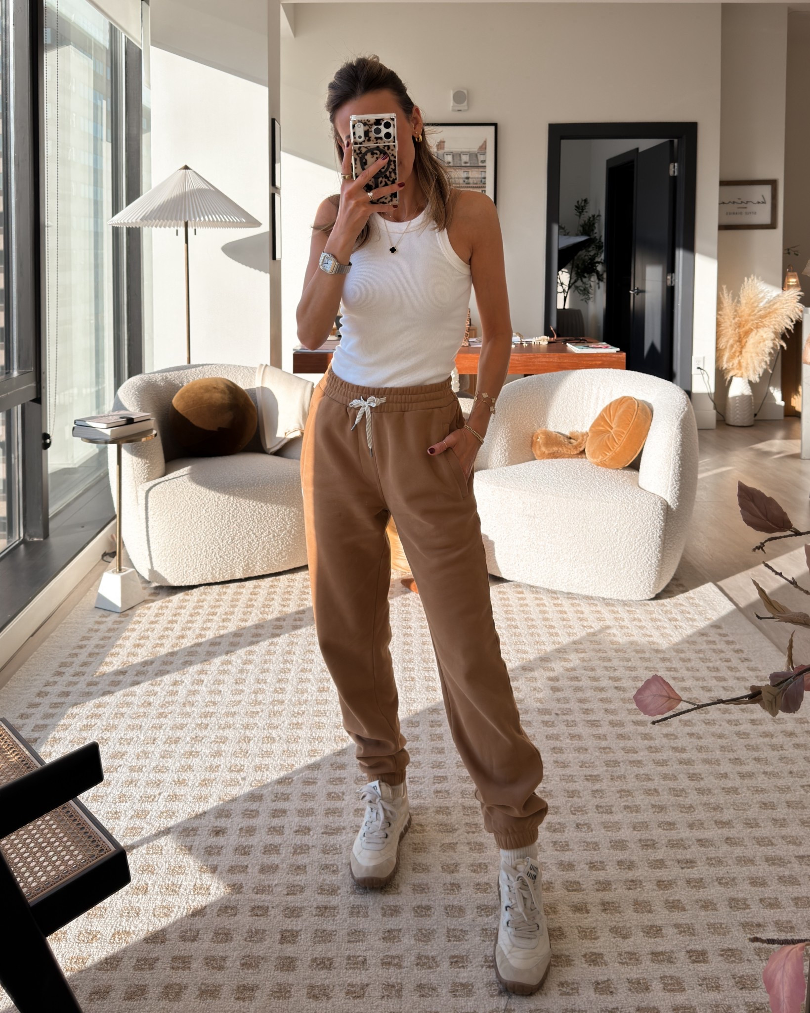 Coziest fleece joggers (these are men’s size xs!) linking a few more pieces I love! @vuoriclothing #vuoripartner

#LTKGiftGuide #LTKSeasonal #LTKHoliday