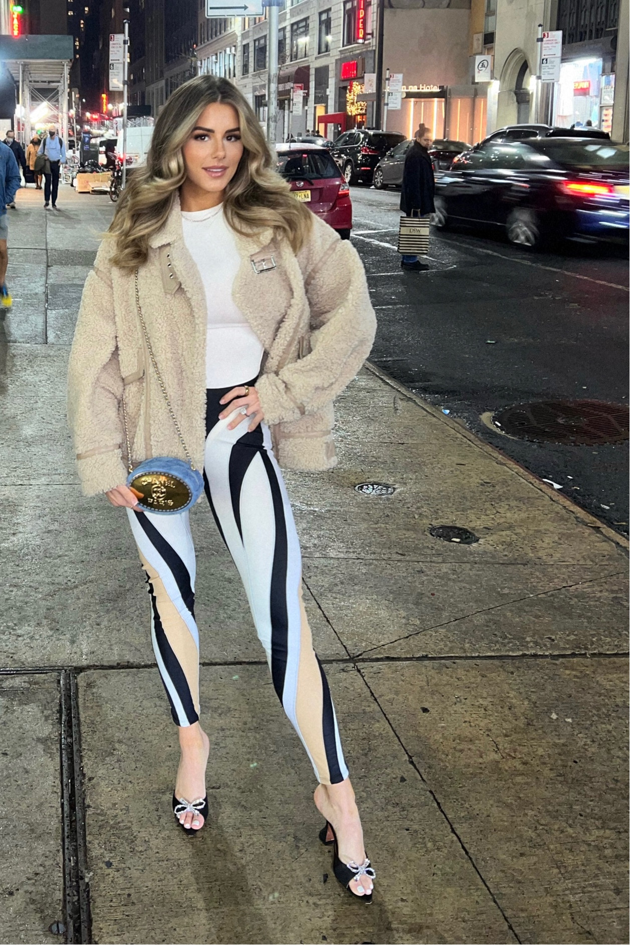 Mugler leggings in NYC street look 