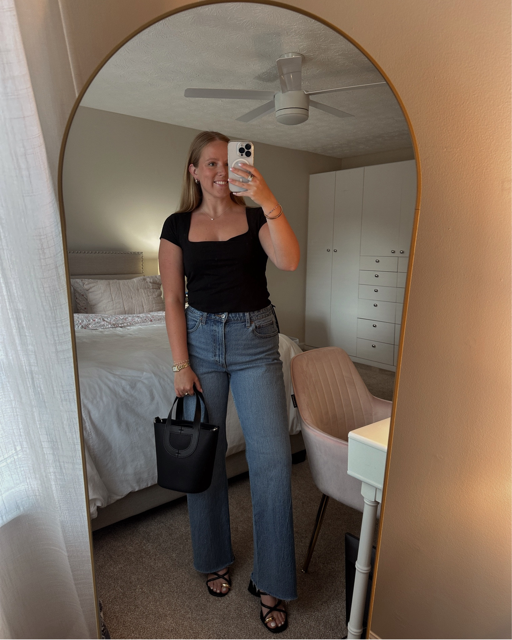 Just the basics!🖤