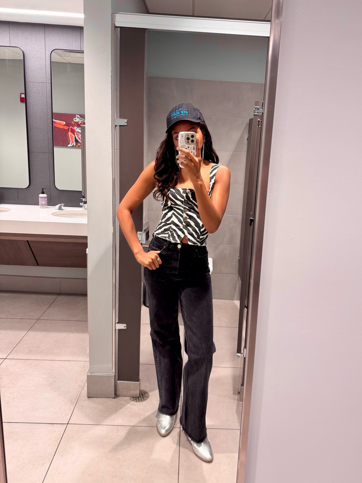 🦓

#LTKWorkwear #LTKFindsUnder50 #LTKSaleAlert