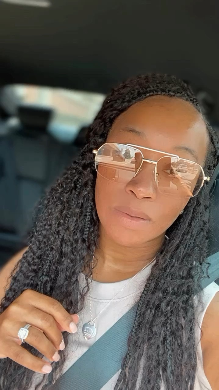 Sunglasses link, color Light Brown 🥰

#LTKStyleTip #LTKxNSale #LTKSaleAlert