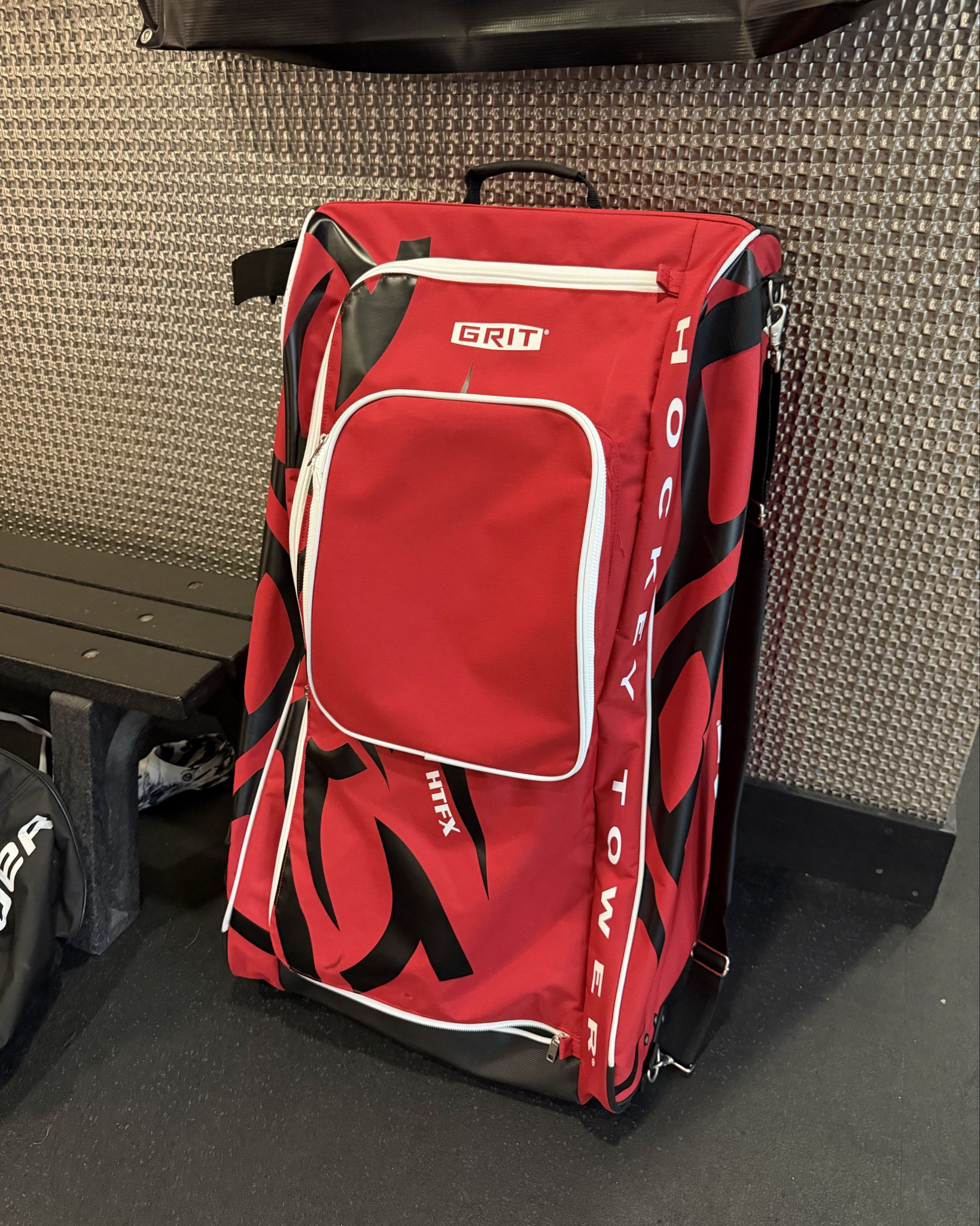 MUST HAVE HOCKEY BAG! 🏒 

#LTKKids #LTKmomlife