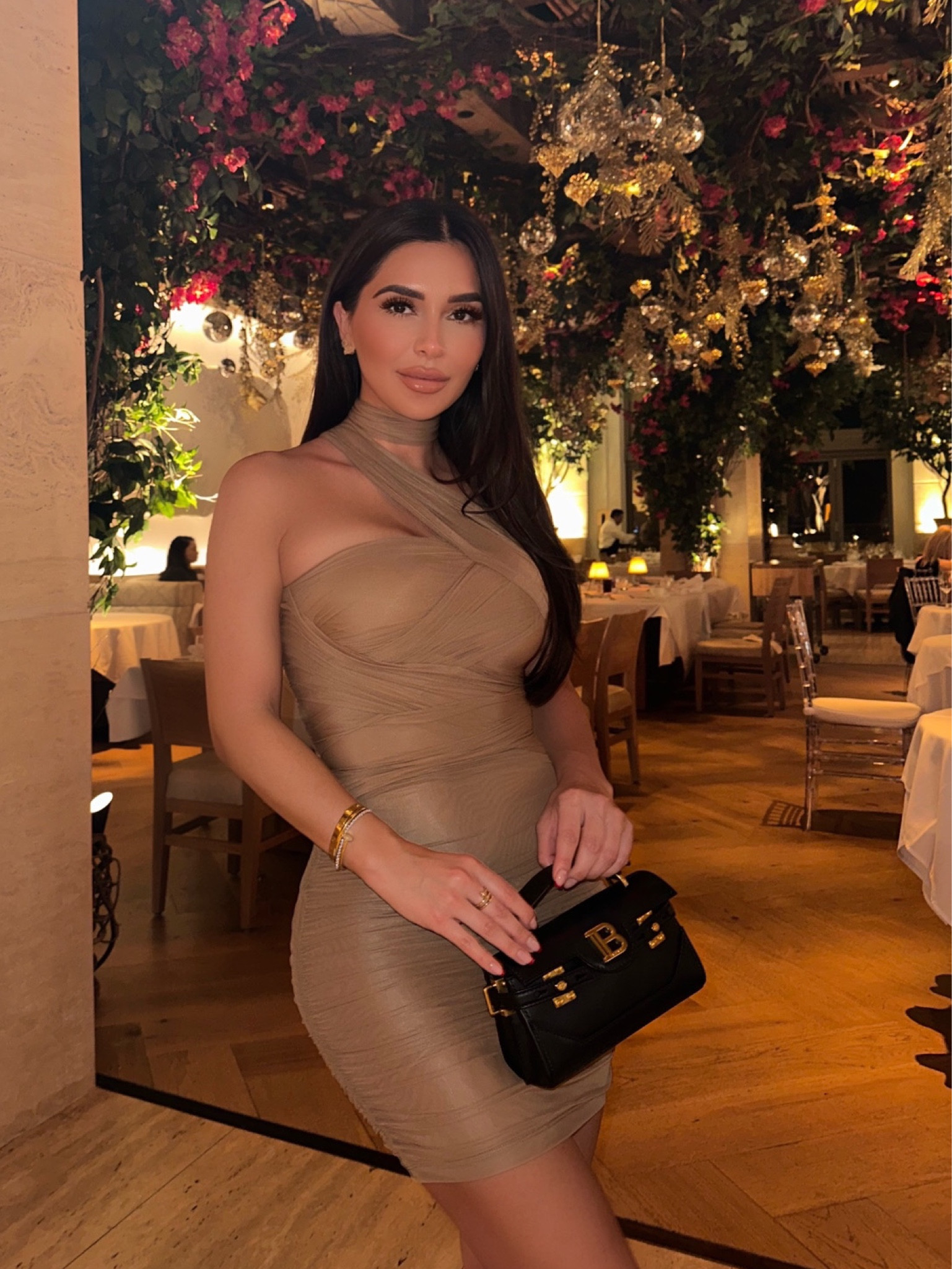 Wrapped up ❤️

#LTKstyletip #LTKitbag #LTKHoliday