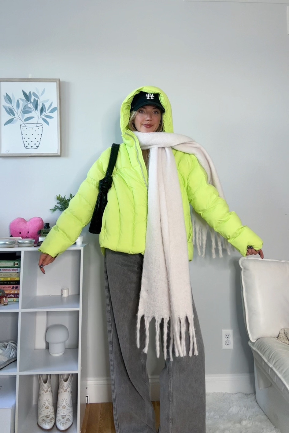 Winter puffer jacket outfit

puffer jacket, street style, winter street wear outfit, winter outfit

#LTKCyberWeek #LTKFindsUnder100 #LTKStyleTip