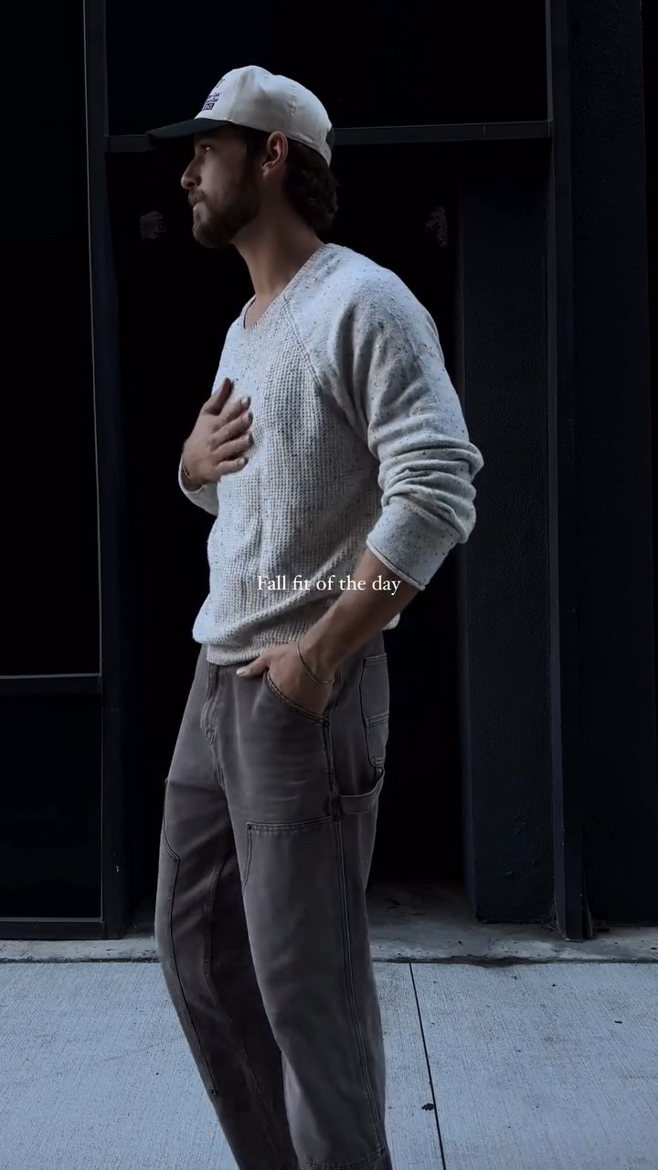 Sweater & cargo combo 🍂

#LTKMens #LTKHoliday #LTKSeasonal