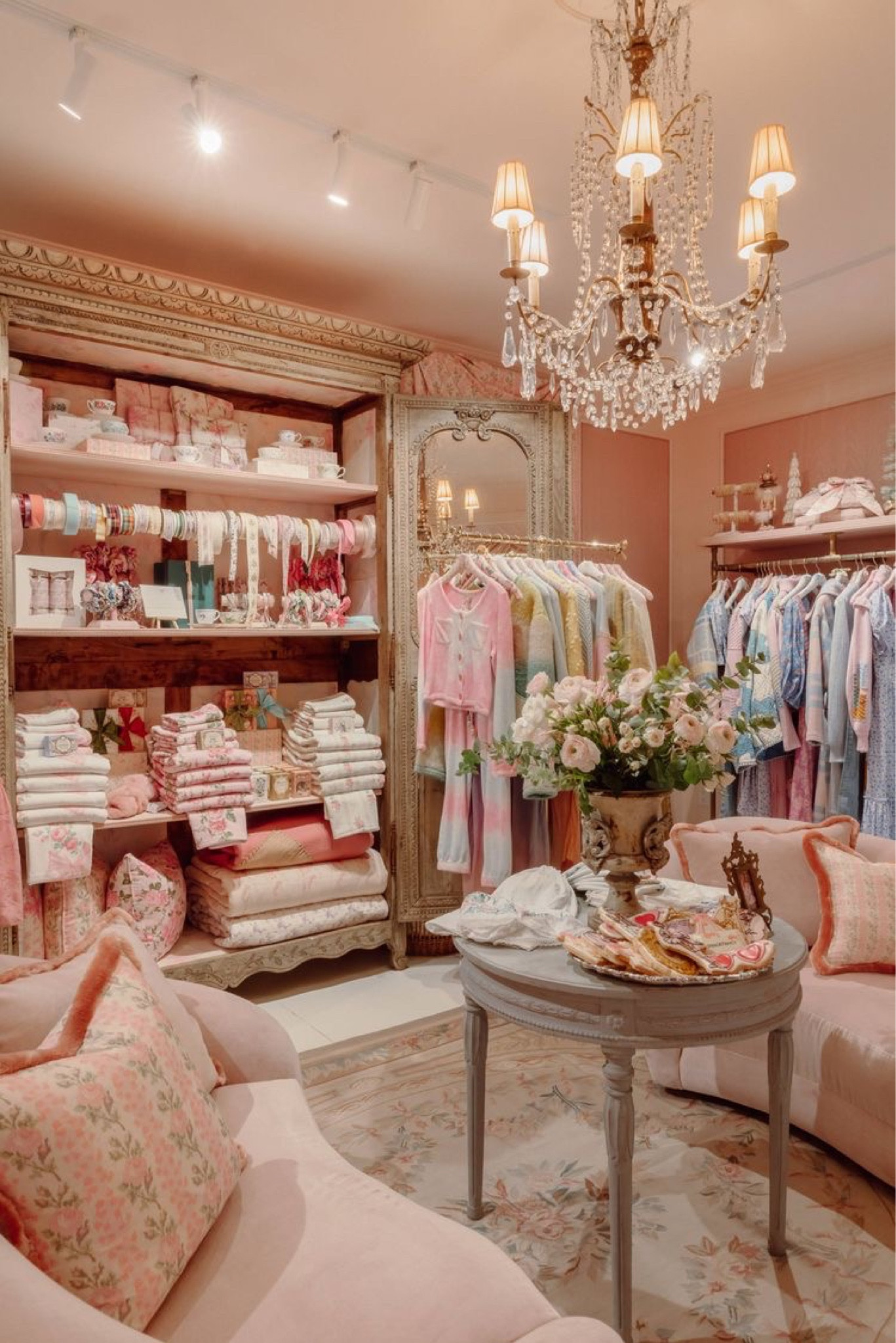 LoveShackFancy sale! 

#LTKsalealert #LTKGiftGuide #LTKFind