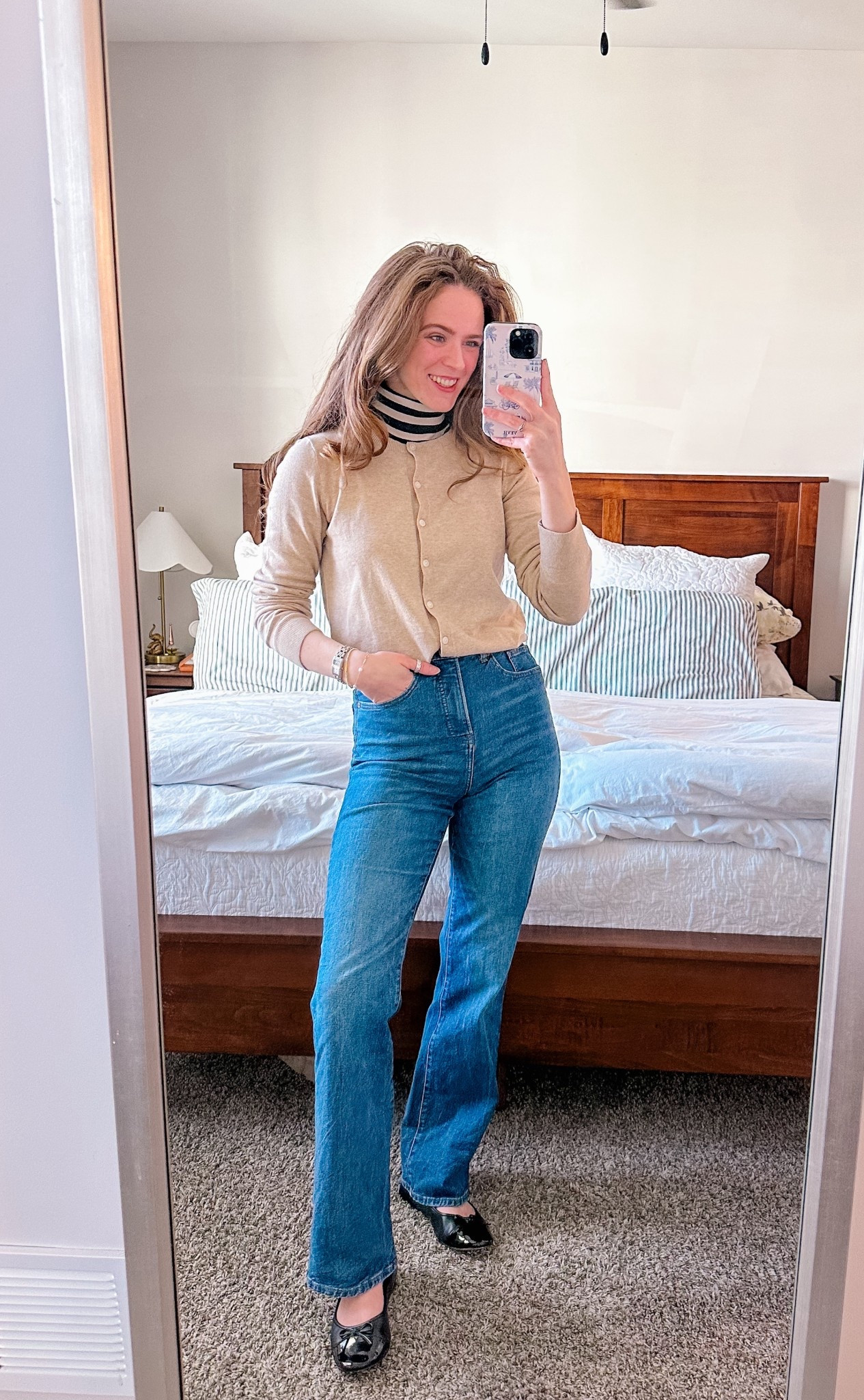 The sweetest layering combo!! I love turtlenecks + cardis in the winter - they’re so perfect for a casual but warm OOTD! 

#LTKootd