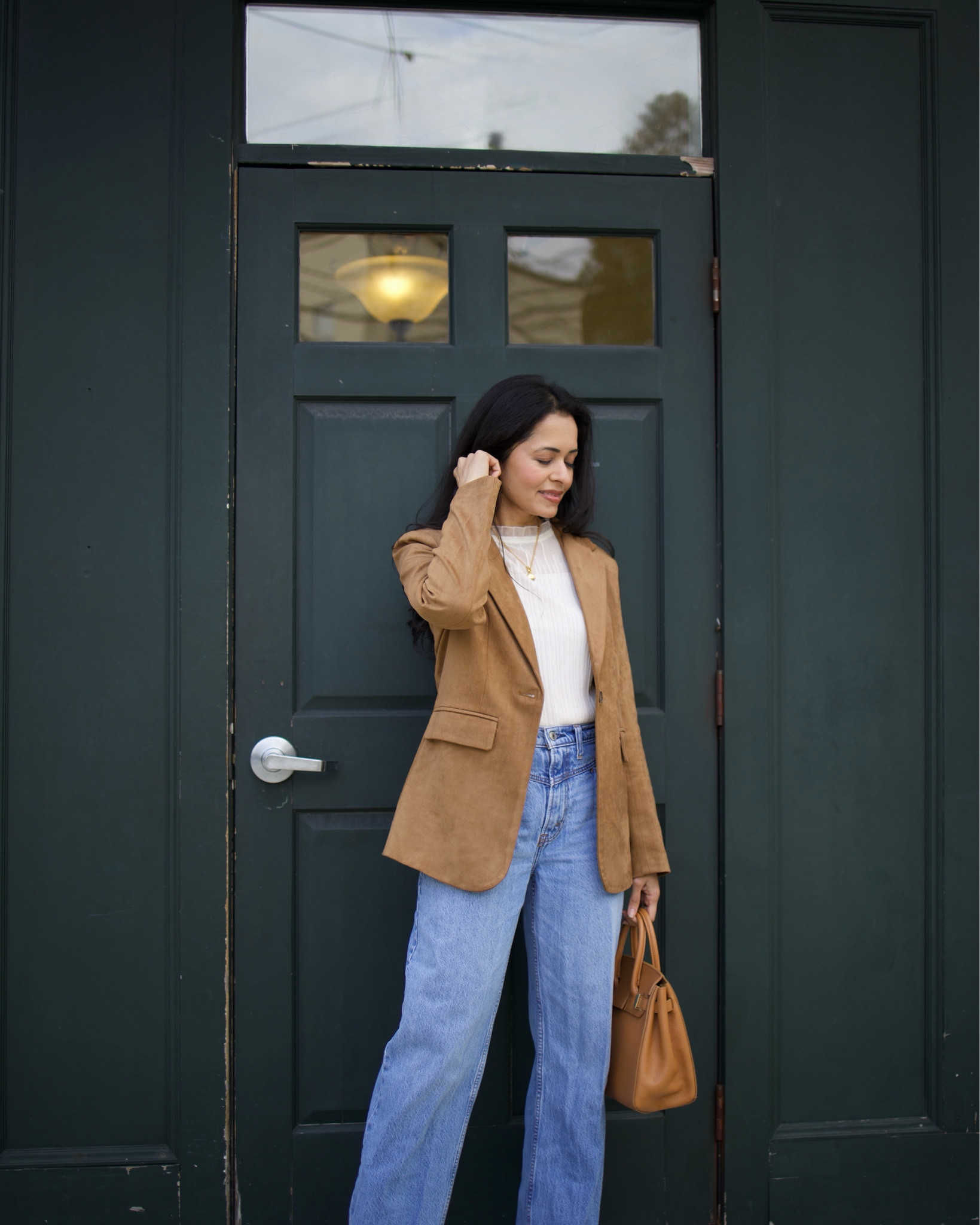 Timeless, soft, and effortlessly cool — this Lulus vegan suede blazer is fall’s must-have layering piece 🤎 Styled with jeans for that cozy-chic look that never goes out of style.



fall fashion 2025, Lulus vegan suede blazer, blazer styling ideas, fall layering looks, chic casual outfit, jeans and blazer combo, blazers , suede blazer , brown blazer , fall outerwear 

#LTKOver40 #LTKFindsUnder100 #LTKSaleAlert