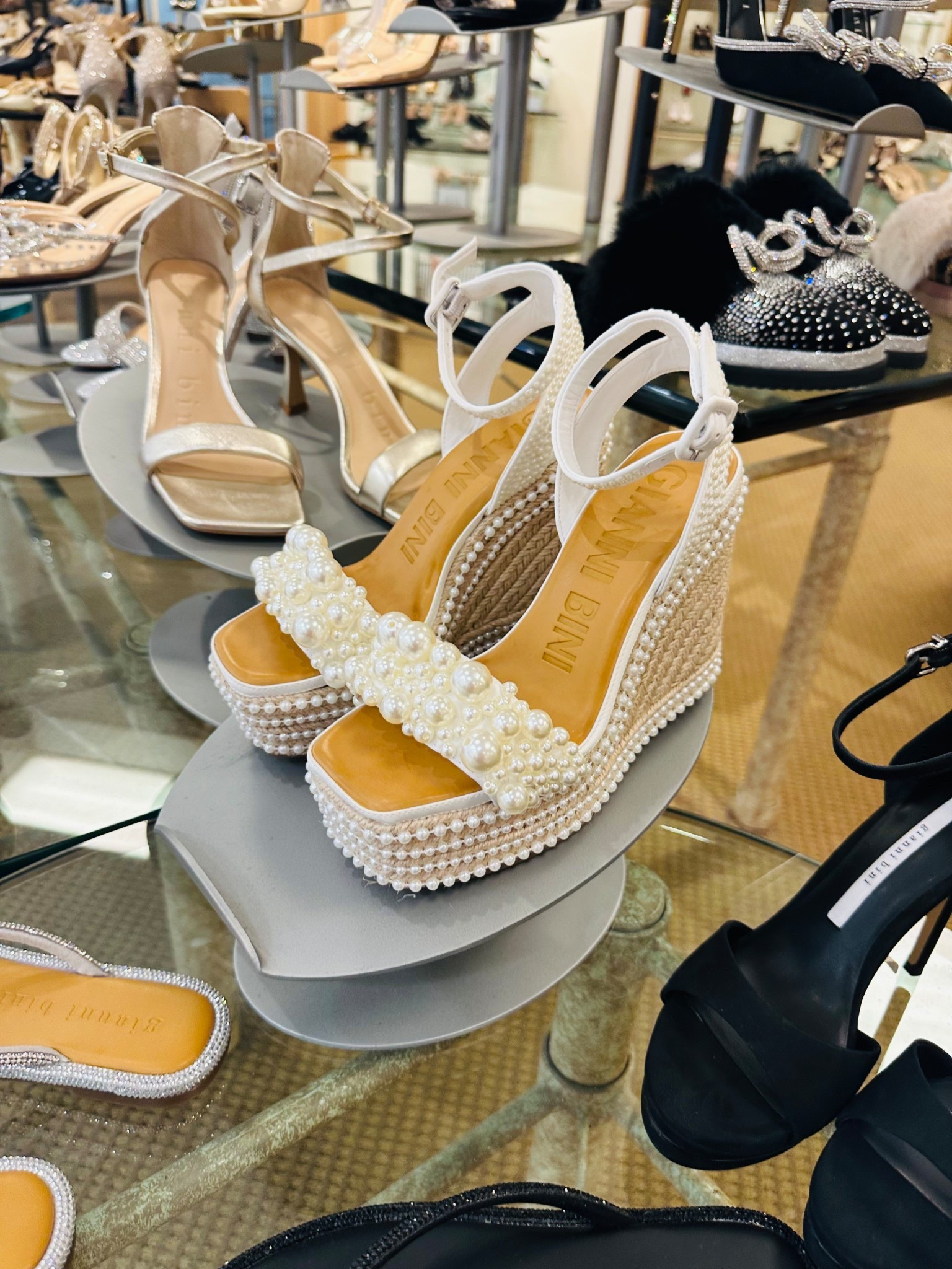 I’ve never purchased a pair of shoes so fast!!!! & they’re so comfy + great quality!! 😍😍 



#LTKStyleTip #LTKWorkwear