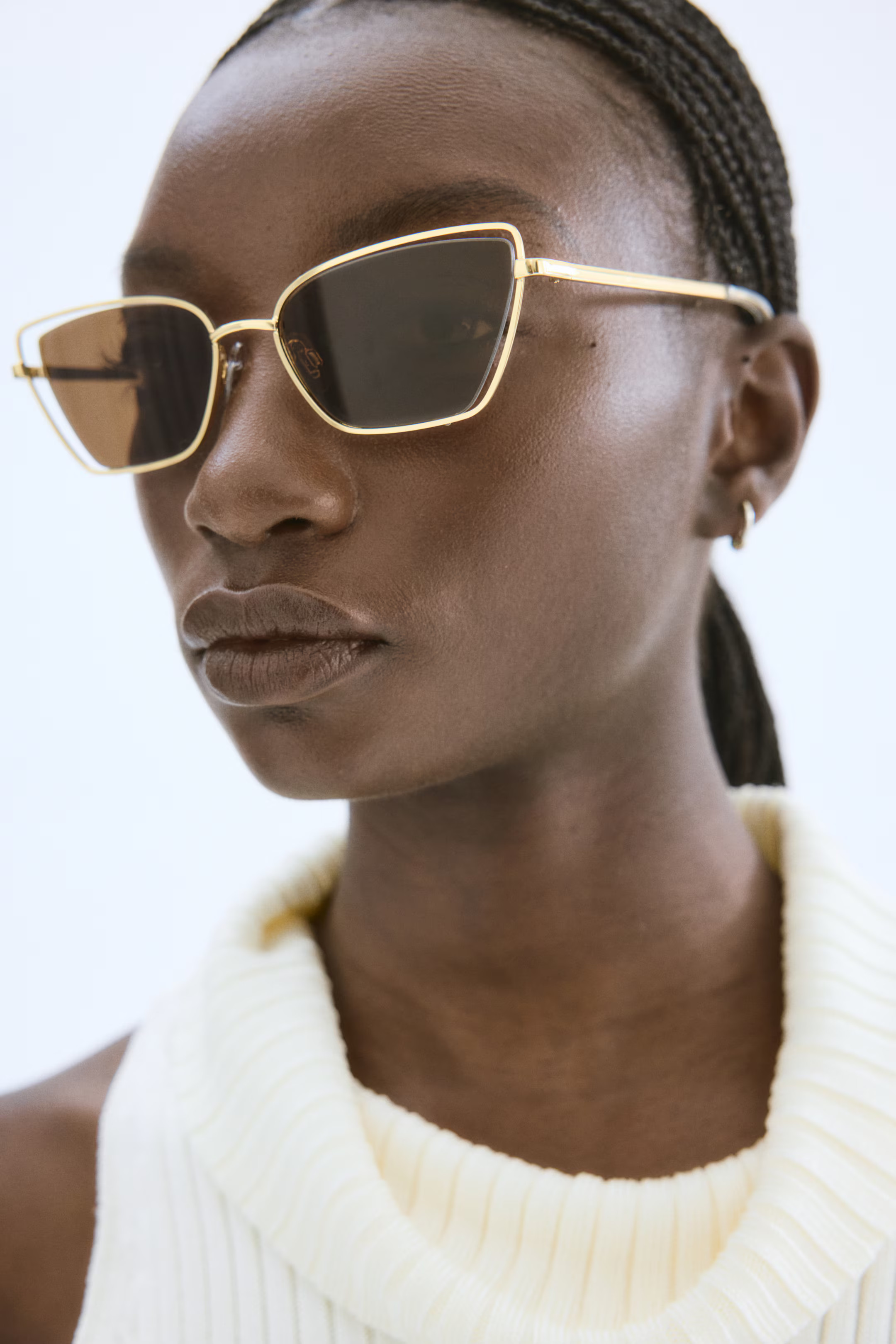 Cat-eye sunglasses - Gold-coloured - Ladies | H&M GB | H&M (UK, MY, IN, SG, PH, TW, HK)