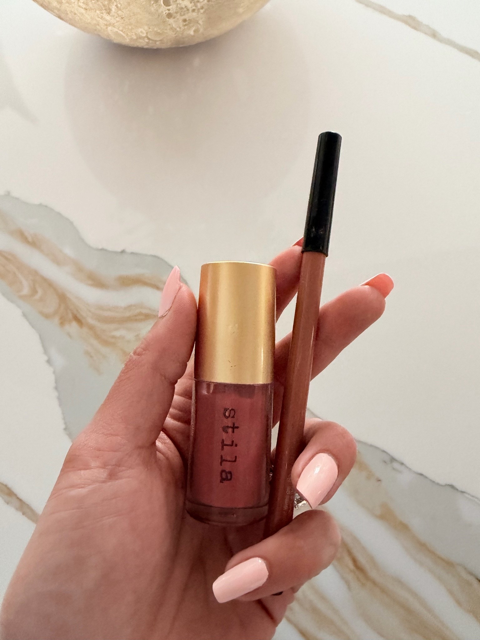 my go to lip combo atm

#LTKBeauty