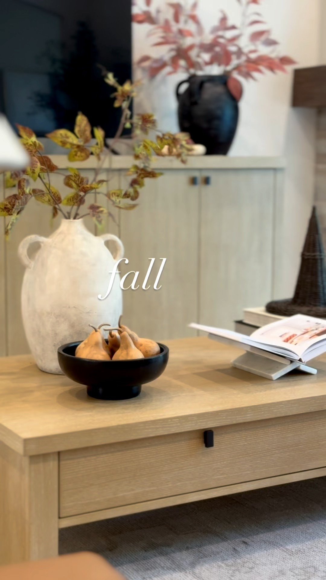 Fall is in the air and your coffee table deserves to feel it too! Grab these pieces before they go! 


#LTKHome #LTKSeasonal #LTKStyleTip