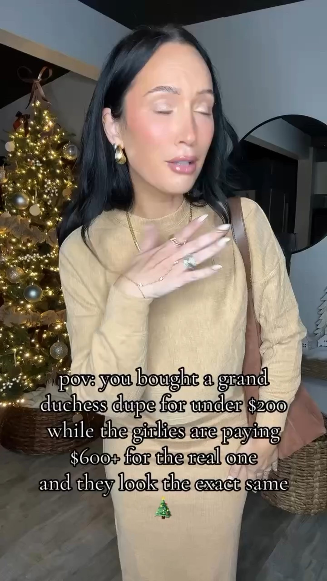 i scored a grand duchess dupe, basically the exact tree for under $200 last year and it’s BACCKKK! it has so many light settings including the viral “twinkle tree” feature 

Comment TREE for the link, it’s going fast! 

#twinkletree #grandduchess #grandduchessdupe #christmastree #christmastreedecorating #walmartfinds