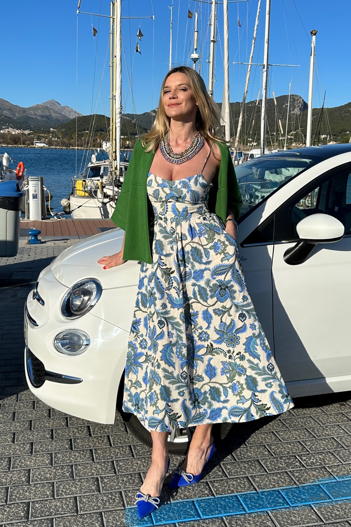 Zimmermann Kleid 
Ich trage eine Größe 1 

#LTKtravel #LTKeurope #LTKGiftGuide