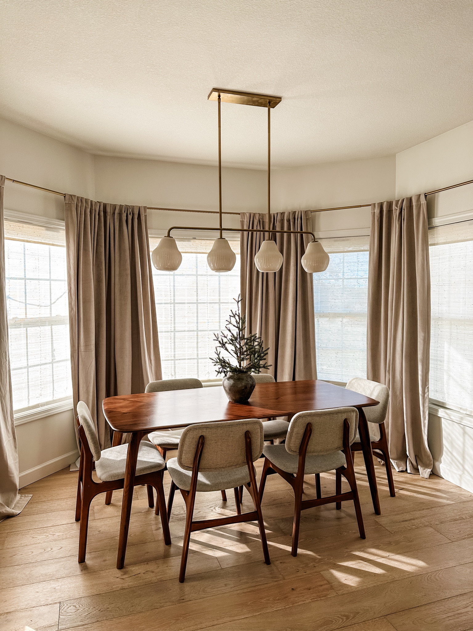 Two pages Bamboo Shades!!! 5 stars yall!!!

#LTKhome