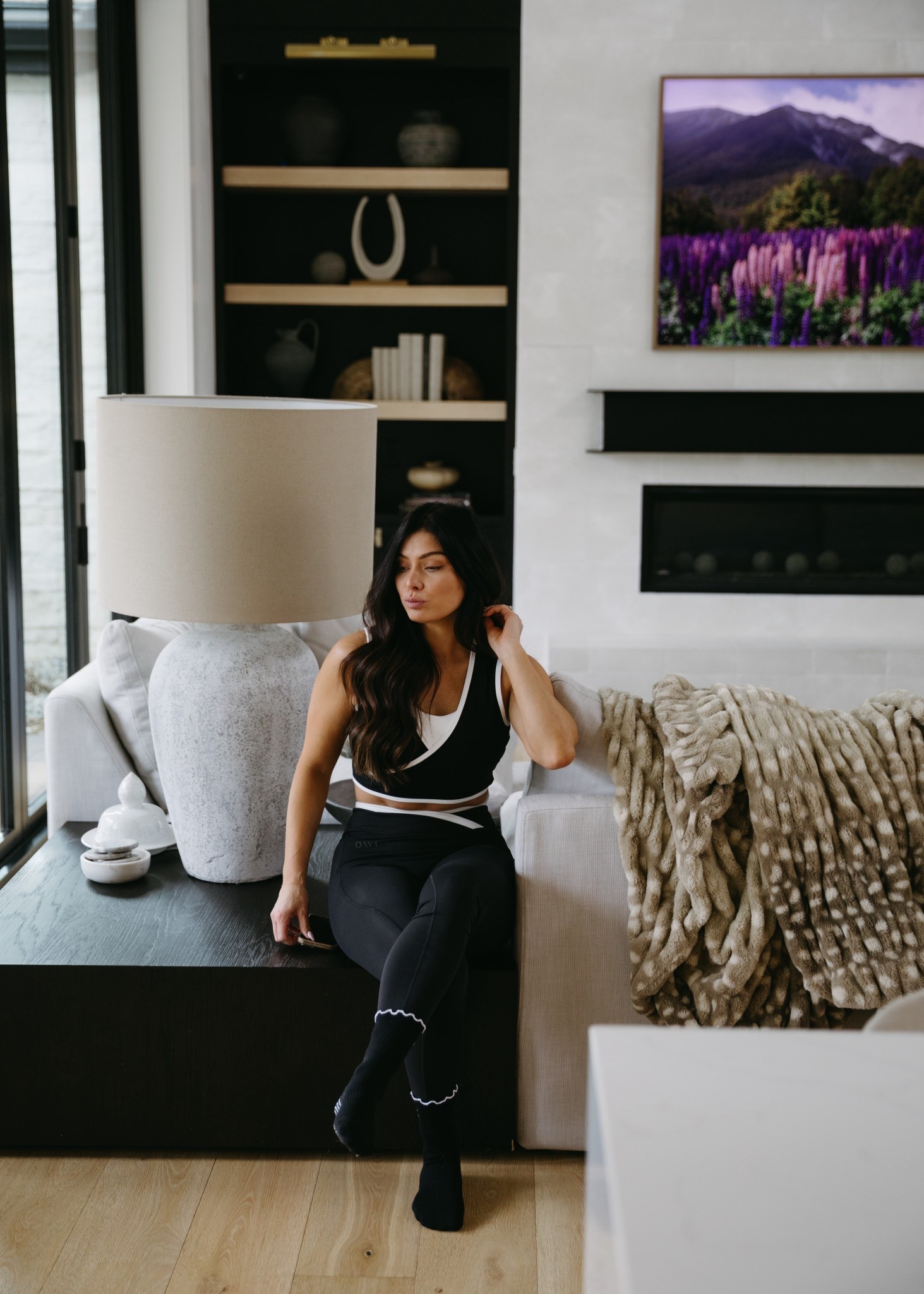 Outfit details linked. I’m wearing a medium in the top and small leggings. Obsessed!

#LTKootd #LTKdayinmylife #LTKHome