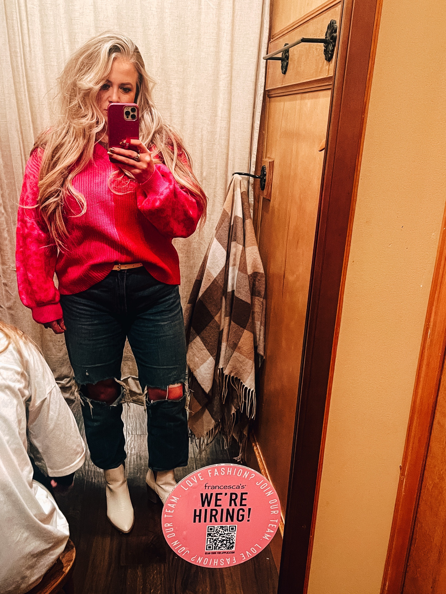 The perfect Valentine’s Day sweater

#LTKSeasonal #LTKunder50