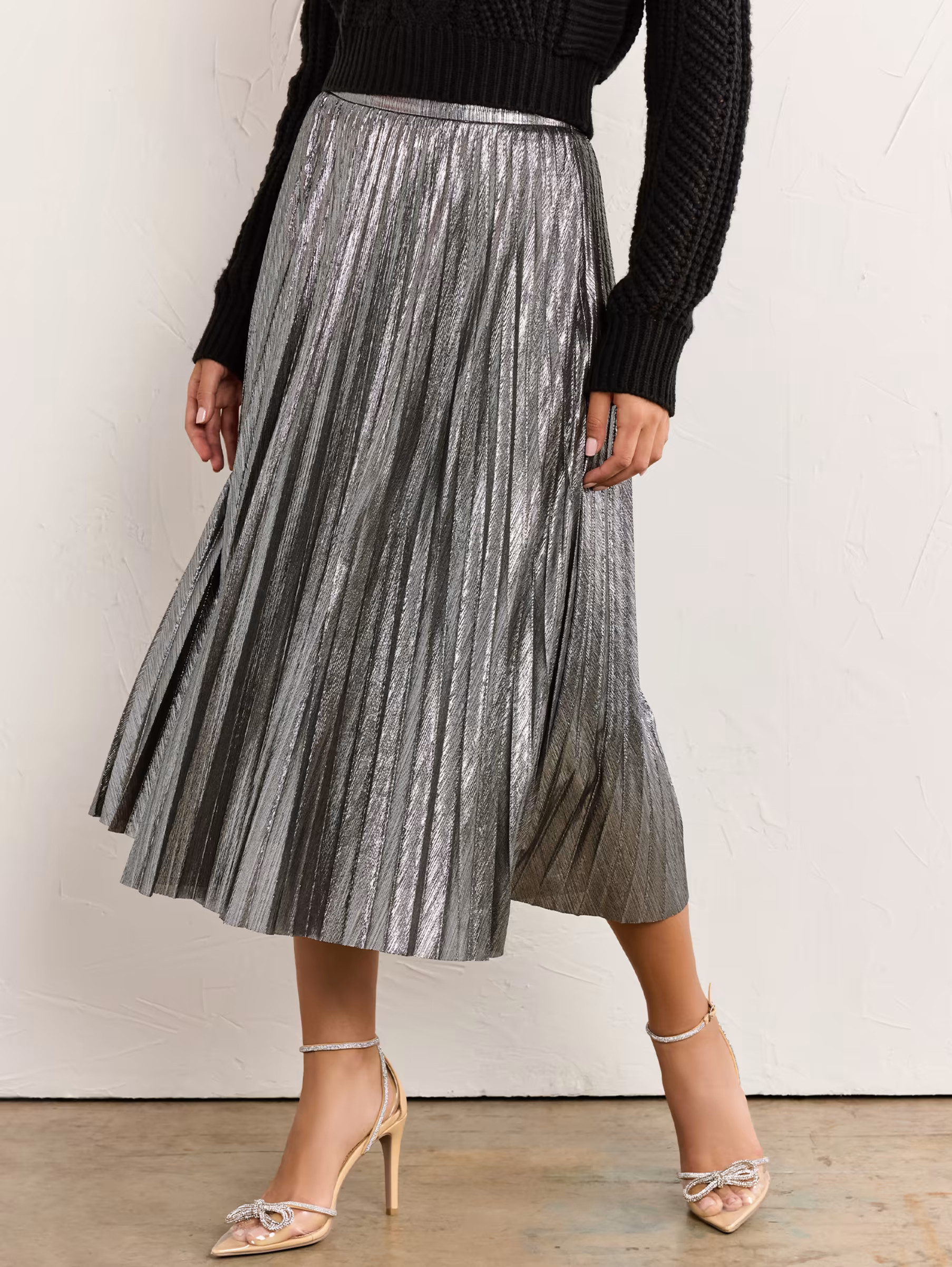 Pleated Metallic Midi Skirt - Flying Tomato | New York & Company