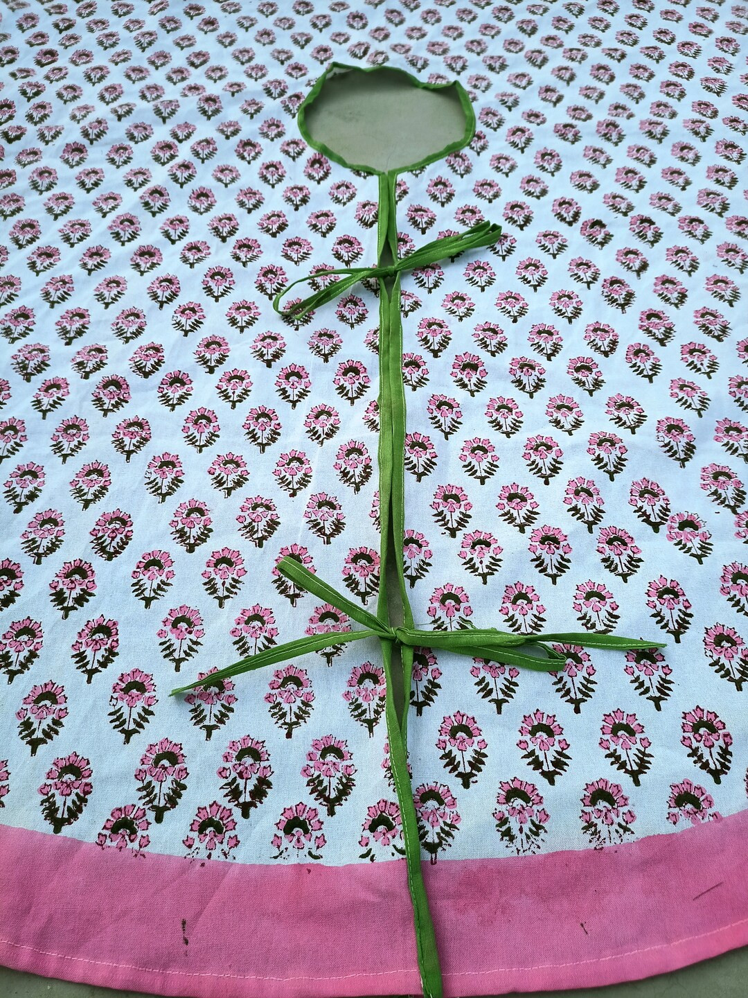 Christmas Tree Skirt 60 Round Pink Green Flower Design - Etsy | Etsy (US)