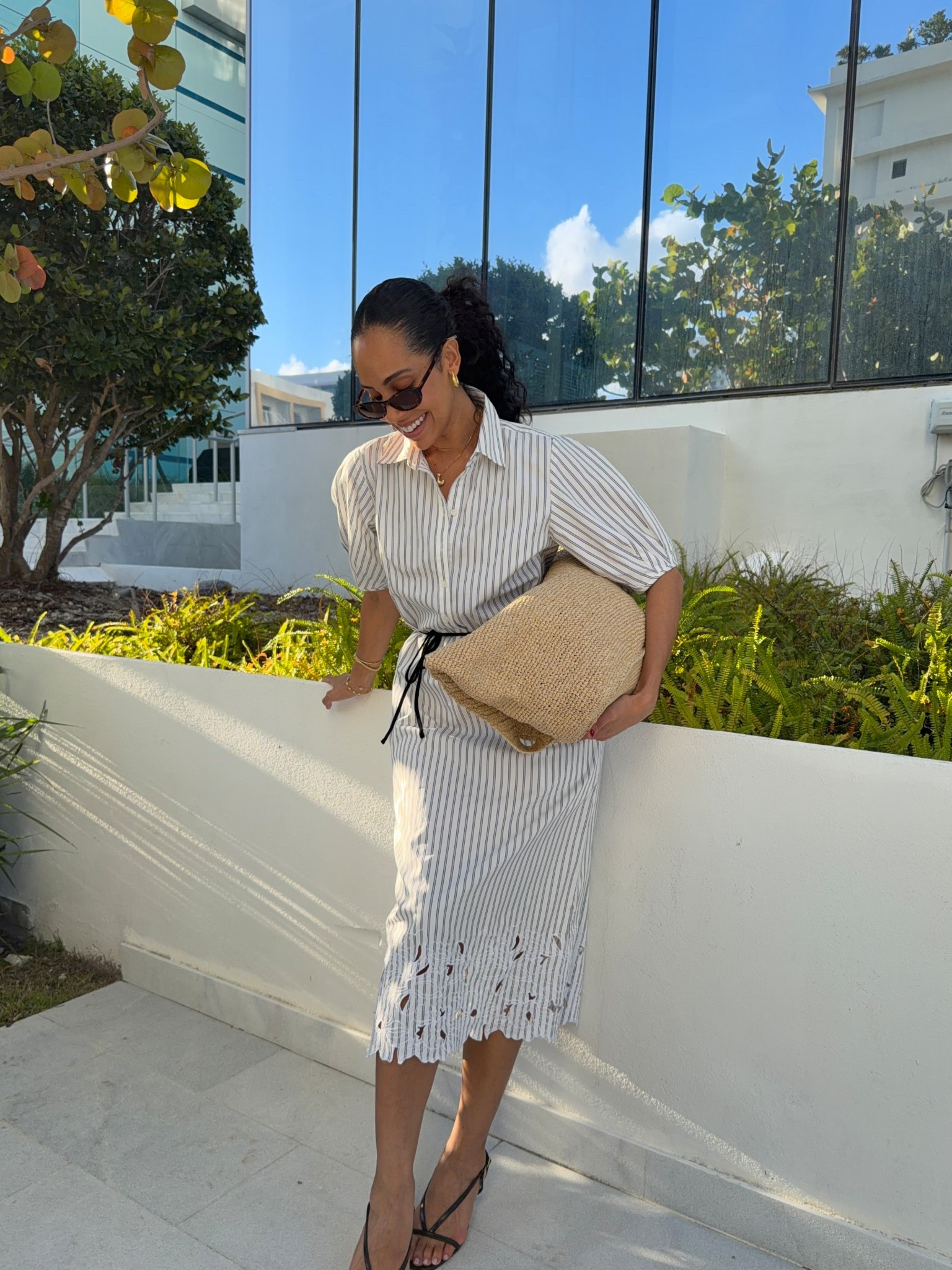 #ad spring must-haves from @jcrew 🤍 I love pieces that are easy to throw on and rewear all season, especially a good striped shirt dress like this one.

Comment SHOP and I’ll send you the links

#springmusthaves #jcrewhaul #howtostyle #springdress 