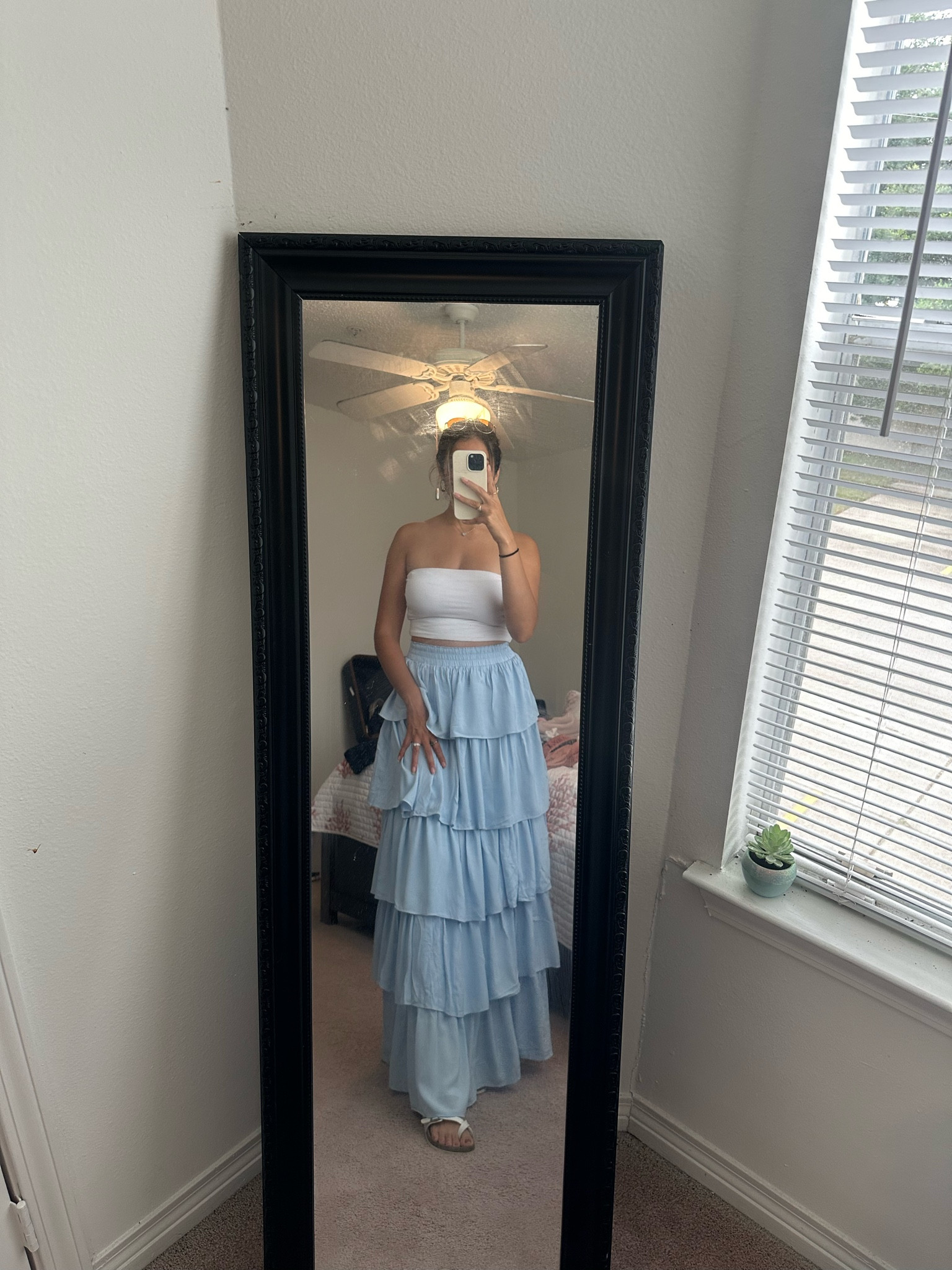 Loving this summer maxi skirt!! Perfect outfit for brunch!

#LTKwedding #LTKfindsunder100 #LTKfindsunder50