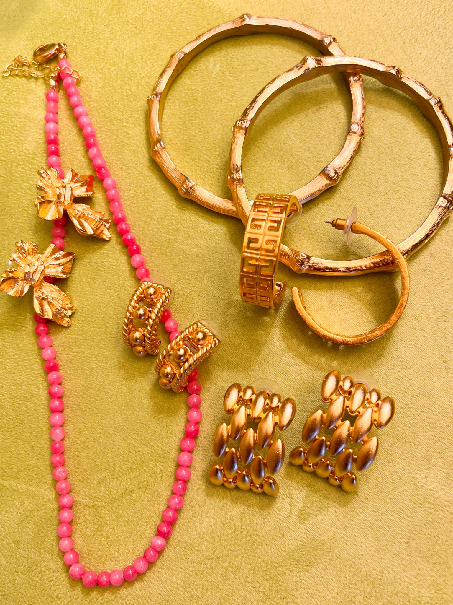 Some of my favorite jewelry that I share regularly is part of the ready to ship collection at @susanshaw so you can be sure you’ll get it in time for Christmas! And the French cross earrings are only $40 this month! Everything linked here can arrive for Christmas!

#LTKHoliday #LTKGiftGuide