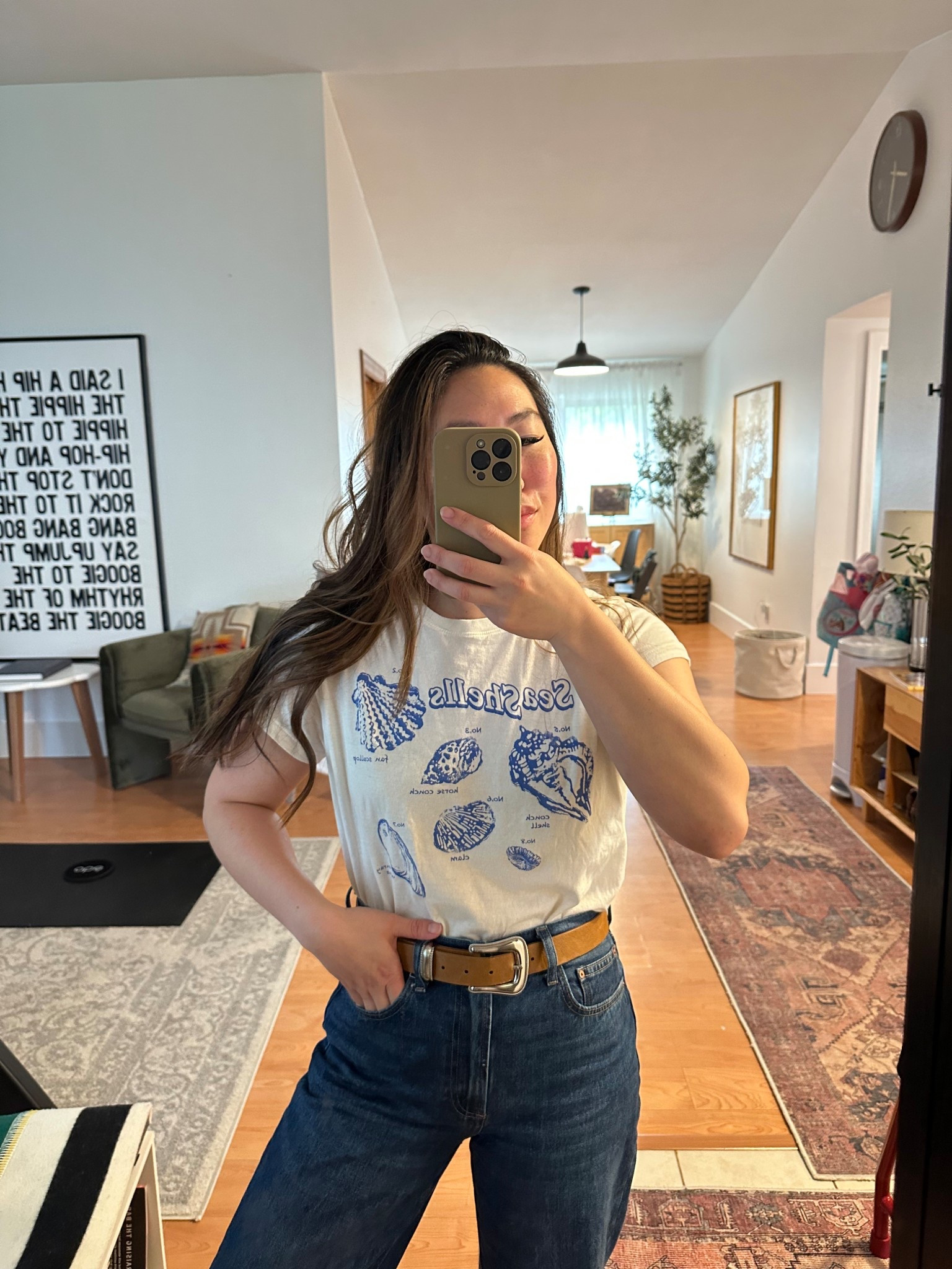 Ootd seashell summer jeans target tshirt Aritizia’s denim  

#LTKSeasonal #LTKMidsize #LTKSaleAlert