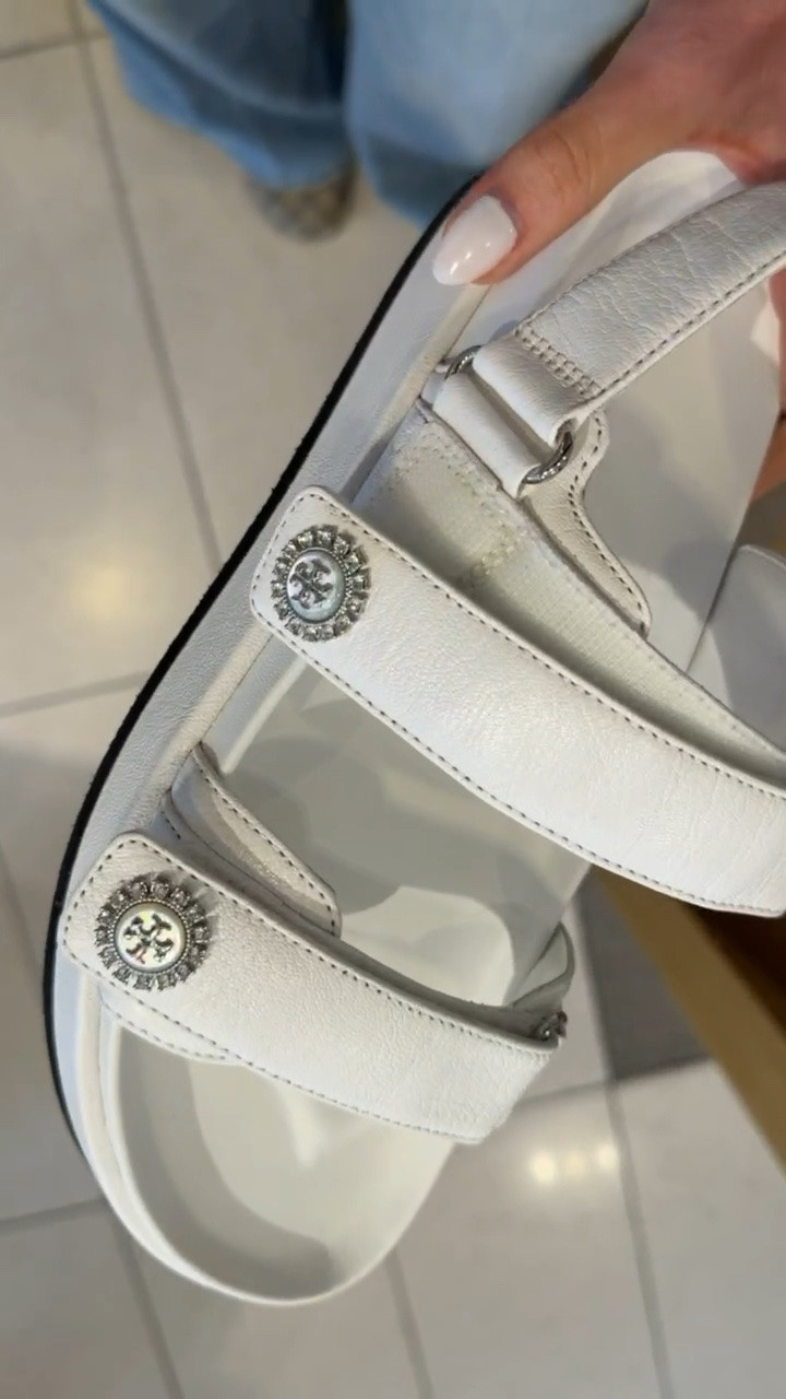 Kira sandals from Tory Burch, whote sandals, chunky sandals.

#LTKOver40