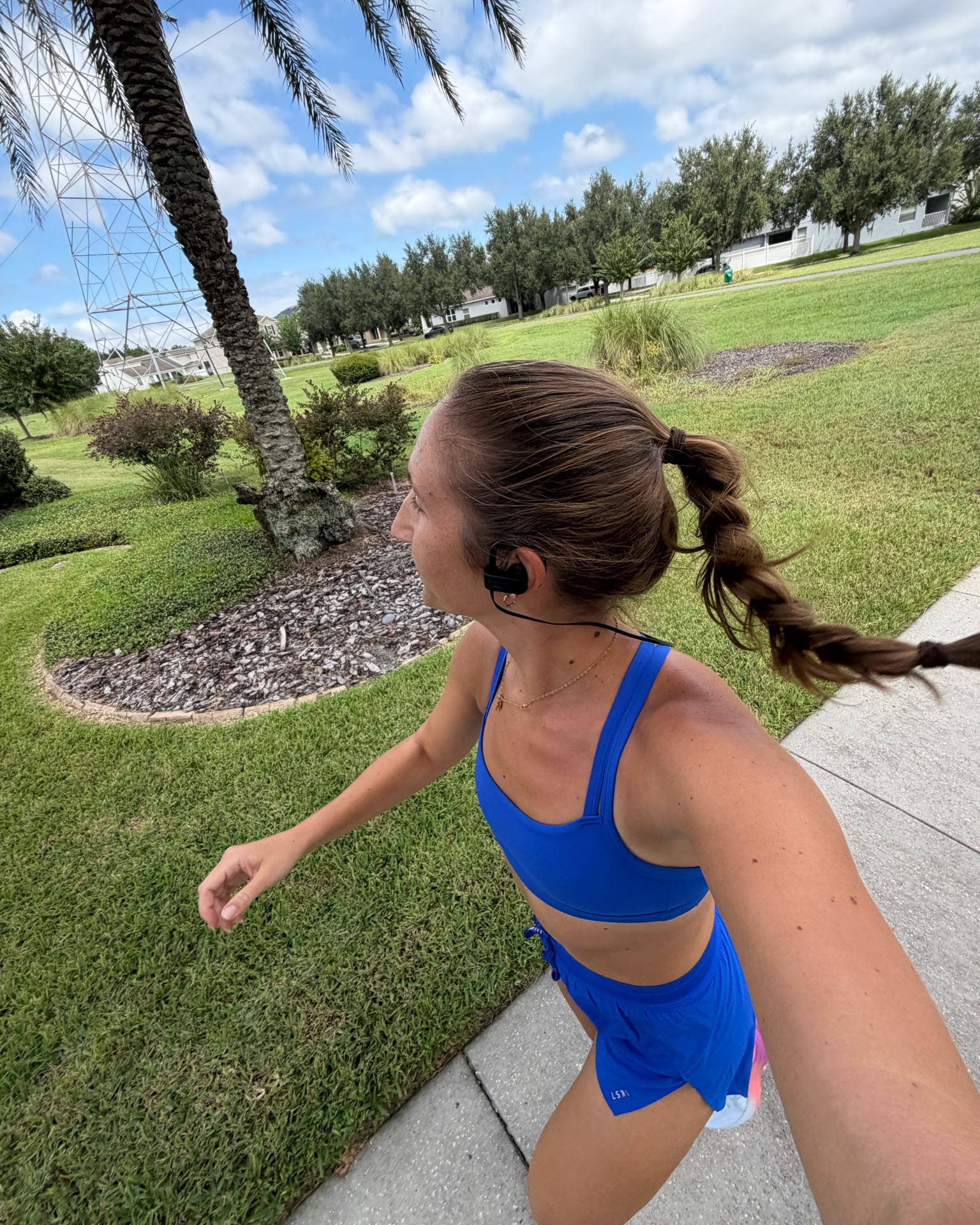 running OOTD in my new @LSKD 💙🩵💙

#LTKootd #LTKfitnessgoals #LTKActive