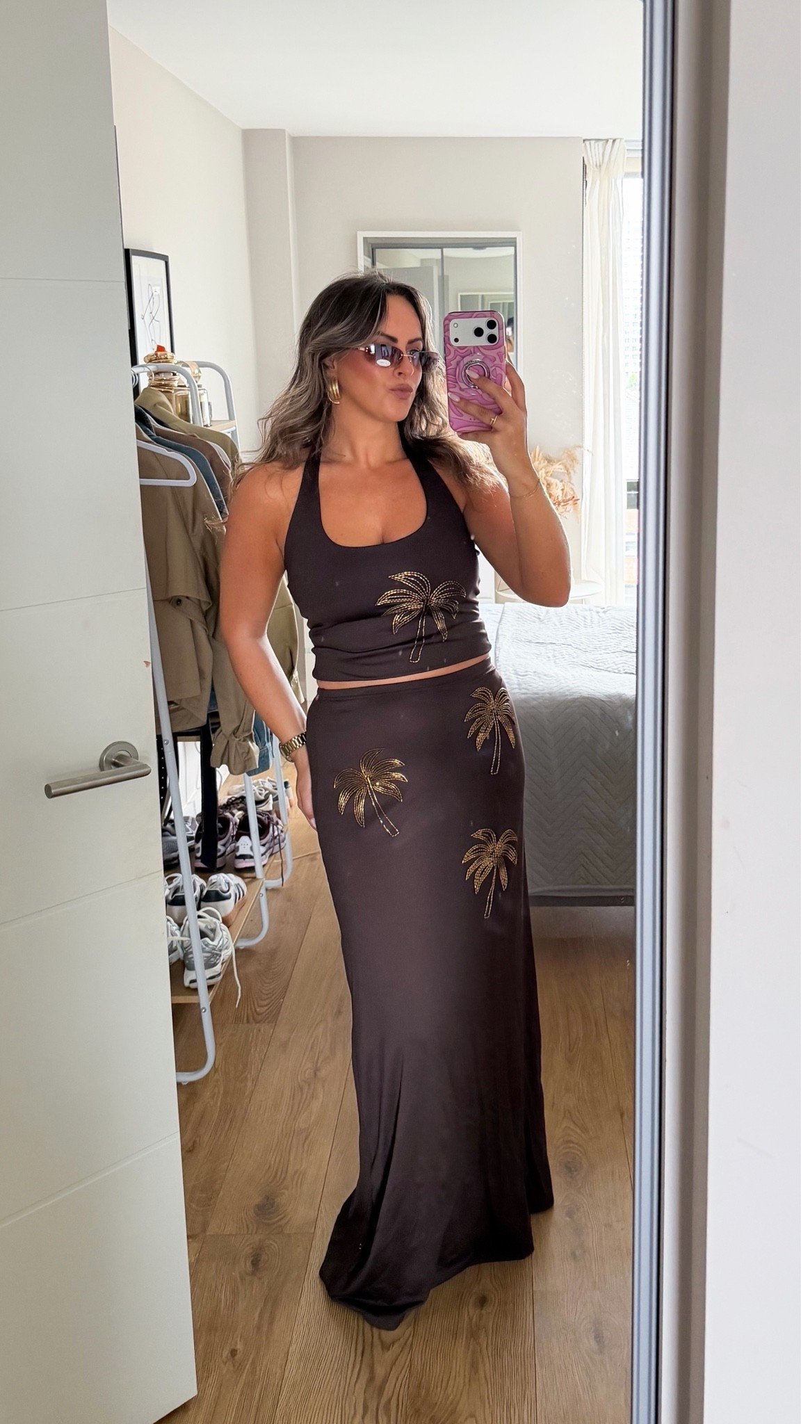 Holiday outfit 🌴

I’m a uk size 10, 5ft 4 and wearing a size 10 medium in both

#LTKsummer #LTKtravel #LTKstyletip