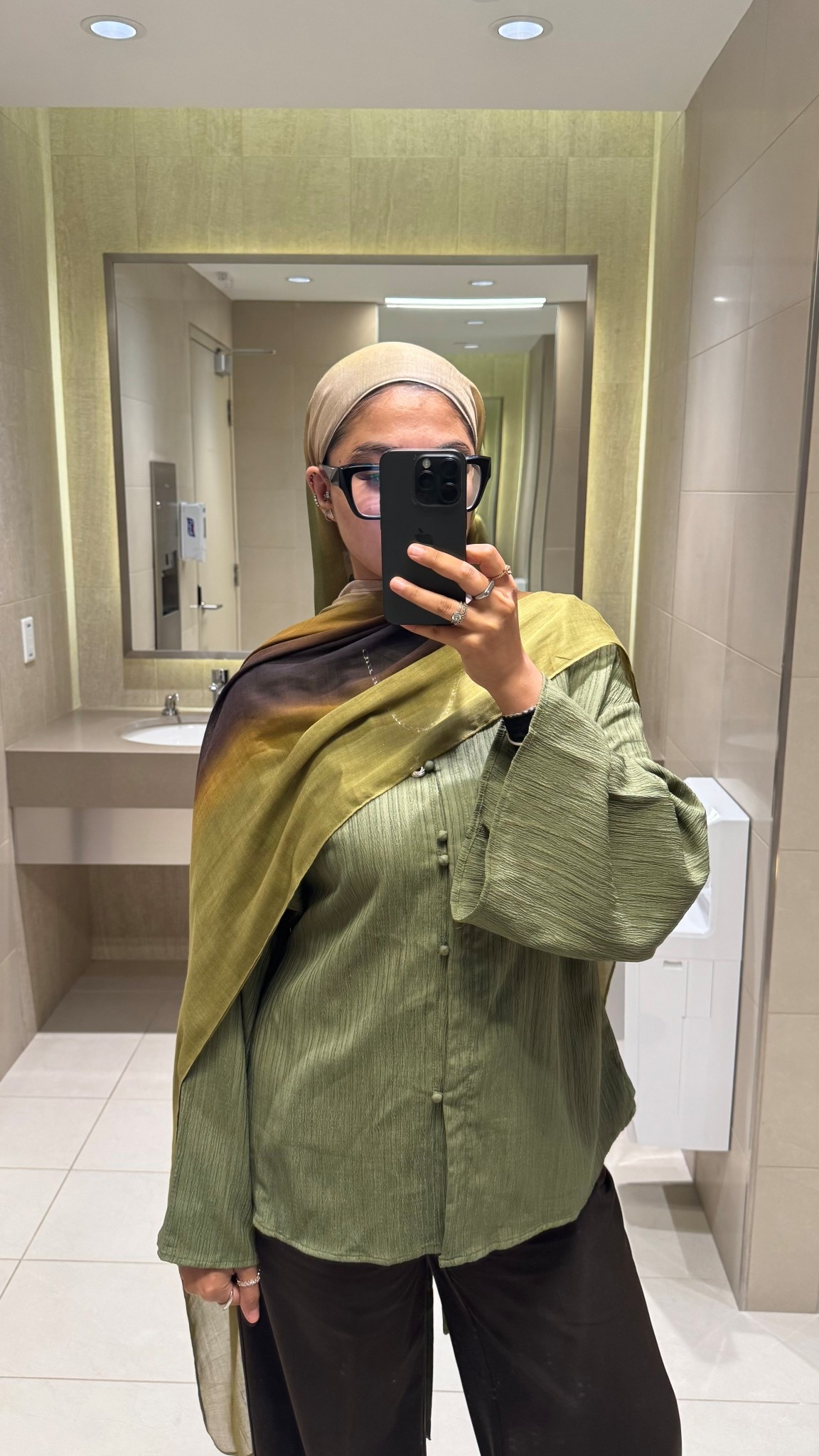 cute green outfit 

#LTKworkwear #LTKmodest #LTKcanada