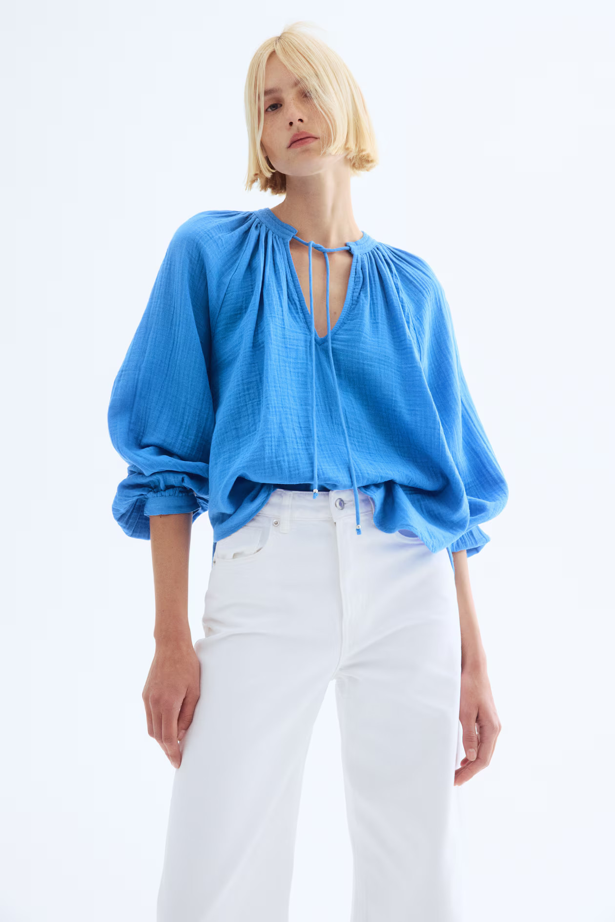 Muslin blouse | H&M (UK, MY, IN, SG, PH, TW, HK)