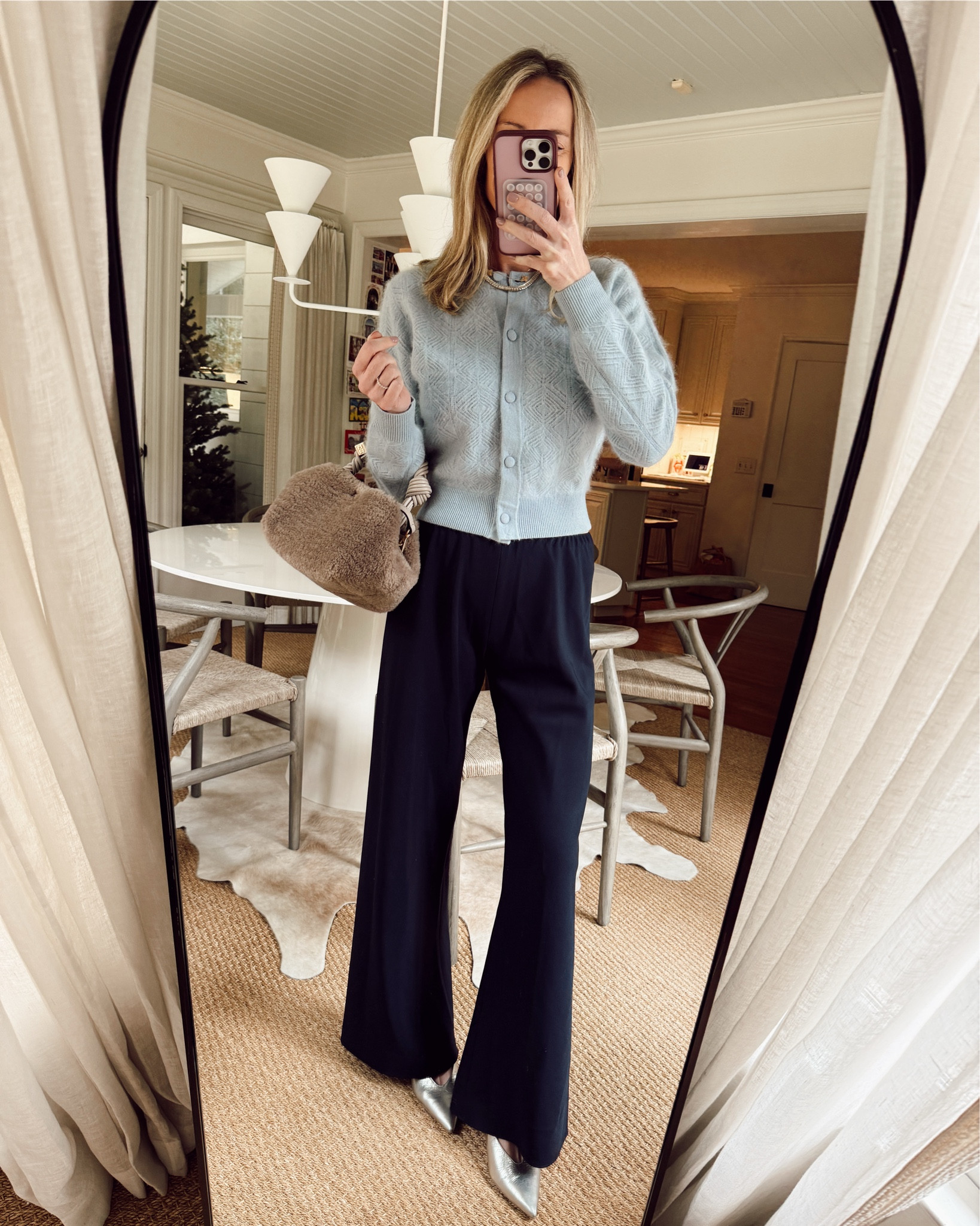 And that concludes the 2025 holiday dressing season ✨ here were the looks. Which do you like the best?! 