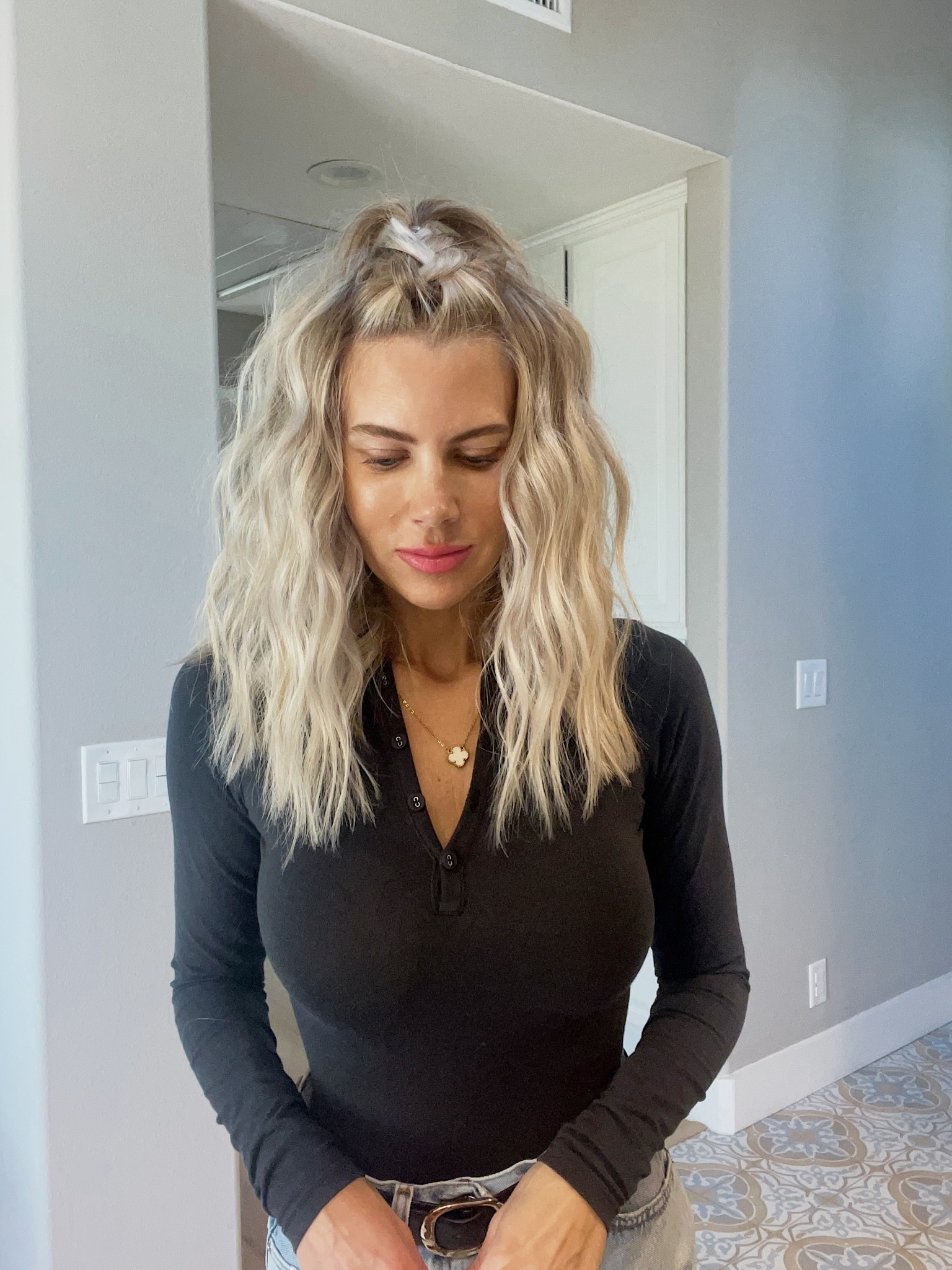 Comment “hair” for everything I used to achieve this hairstyle. Hair tool, products and clear hair ties, it’s all linked 🩷

#LTKHoliday #LTKgrwm #LTKBeauty