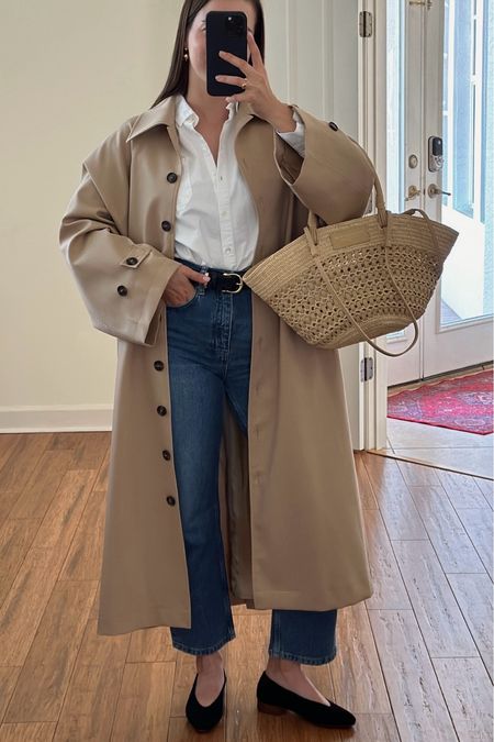 Spring outfit, trench coat, denim, classic outfit, spring shoes, tote bag



#LTKSeasonal #LTKstyletip