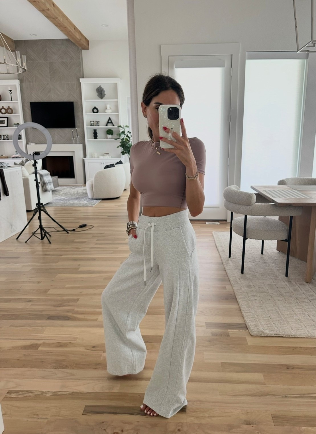 Lululemon scuba wide leg pants size xxs linking my light and tripod 

#LTKPetite