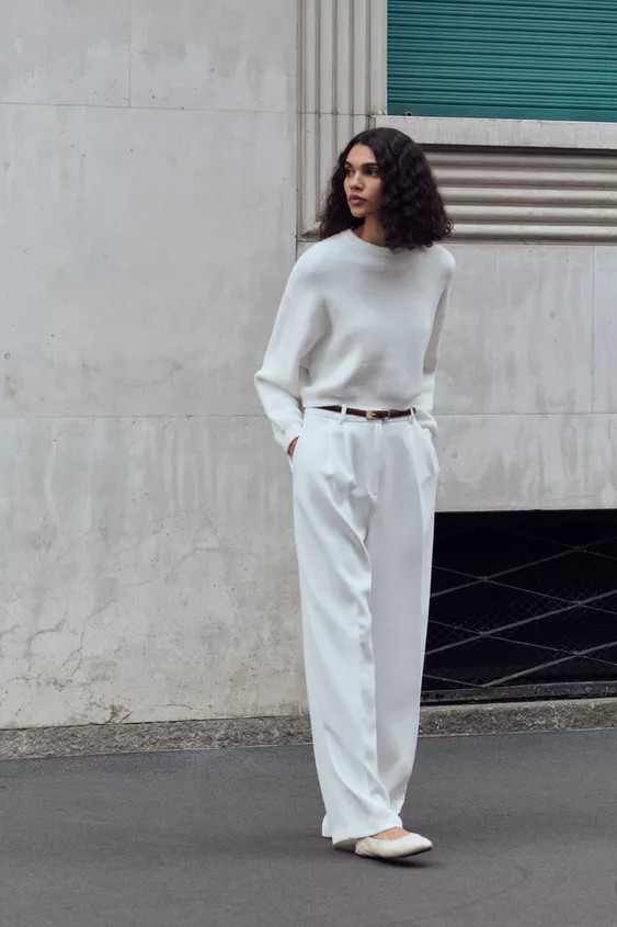 Round neck long sleeve sweater. | Zara US