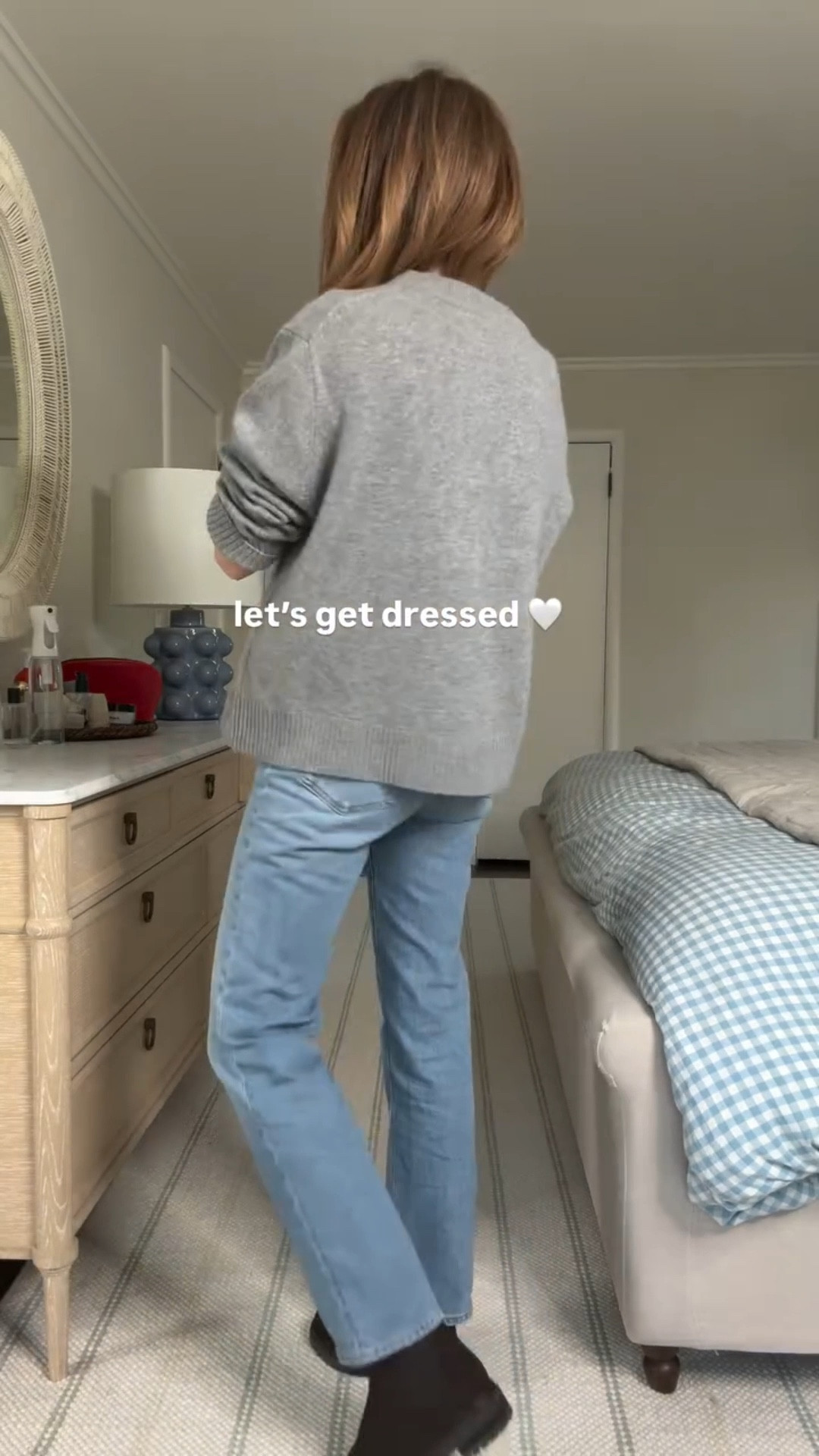 FRIDAY OOTD! It’s already freezing ❄️🥶 so I had to throw on some cozy cashmere layers. Quince oversized cashmere is the best cashmere at this price on the market hands down! I own in 3 colors. • Madewell Longline Straight jeans are the back up to my AGOLDE 90’s at a great price. • COS t shirt is one of my all
Time favorites for layering • Margaux Chelsea boot is the best boot I’ve found for winter. Warm, stylish, classic, gorgeous! 

Sizing notes: Sweater: wearing a size small, t-shirt: wearing a size small. Jeans: wearing my true size but they run a touch small, so size up if you are between. Boots: run tts 

❤️ Follow if you’re looking for easy everyday outfit inspiration! 

#ootd #everydayoutfit #casaulstyle #falloutfitideas #everydaystyle

#LTKdayinmylife #LTKootd #LTKgrwm