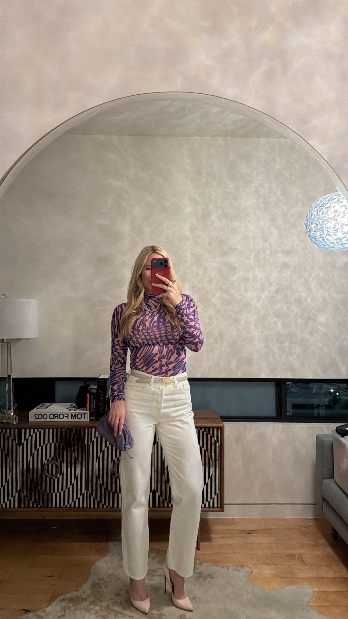 White denim

Revolveme pistola casual stylee

#LTKootd #LTKTall