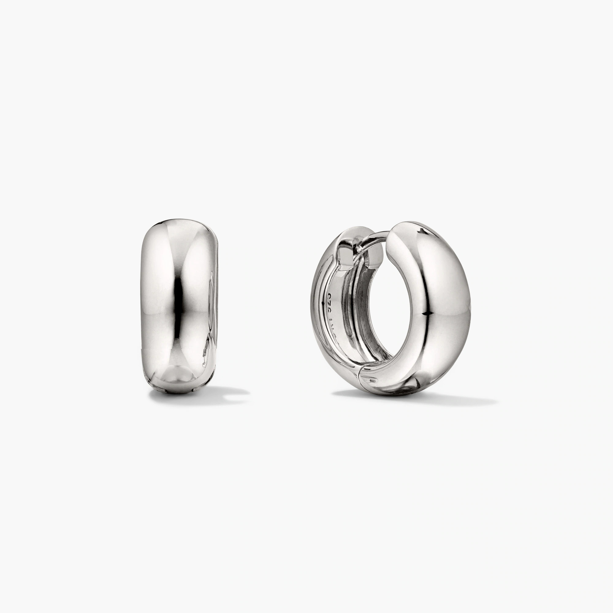 18k Gold Vermeil Chunky Medium Hoop Earrings - Jewelry | Mejuri | Mejuri Fine Crew