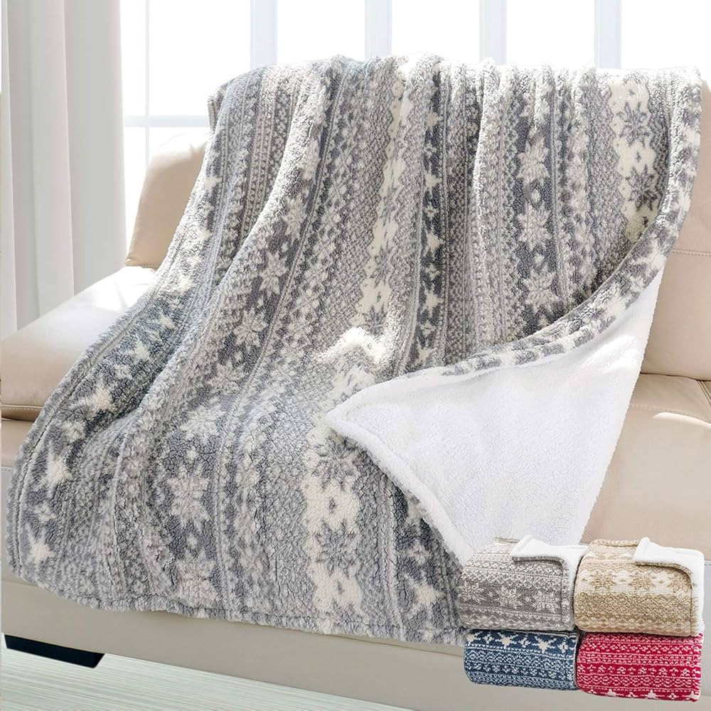 Christmas Throw Sherpa Blanket 50" x 60" Snowflake Pattern, Super Soft Fluffy Sherpa Throw TV Bla... | Amazon (US)