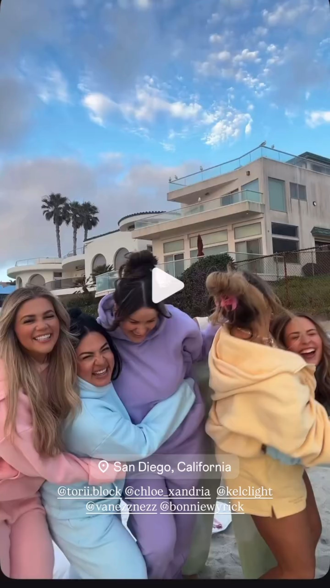 the comfiest sweatsuits 

#LTKSeasonal #LTKStyleTip