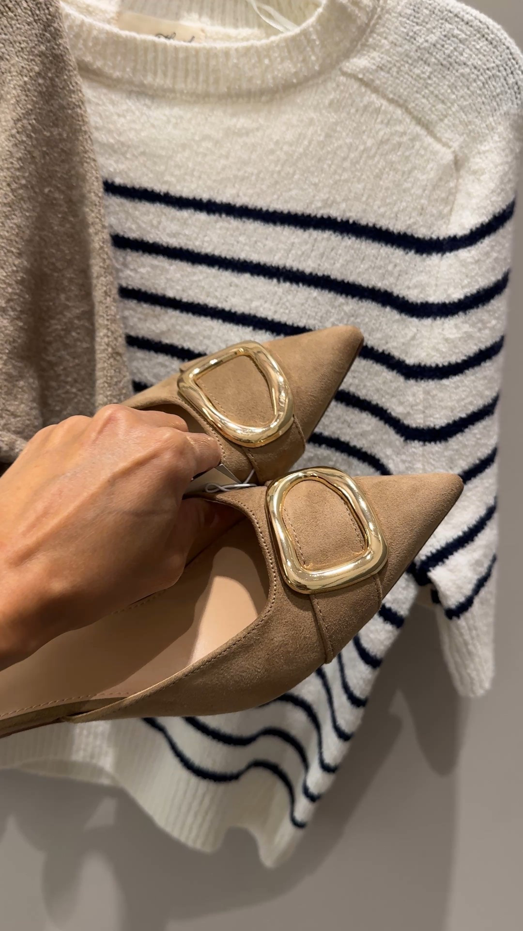 30% off fall shoes. Chic mules in pretty neutral color. True to size for me. 
Work wear. Work outfit. Office wear  


#LTKSaleAlert #LTKWorkwear #LTKOver40
