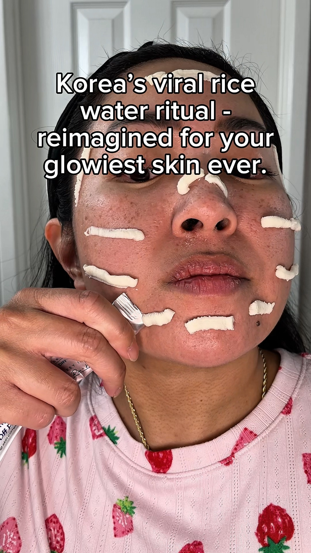 Skincare made simple with @pongdang_official 

These ready easy to use product can come in handy while traveling! 

They are the Pongdang Nourishing Rice Paste Wash-Off Pack 🍚

Comes in a stick form, it’s a creamy non-drying formula that can give you smooth skin in just 5 minutes ✨

💖Stick-Type Convenience
💖Gentle Rice Exfoliation
💖Creamy Non-Drying Formula

#pongdang #ricepack #facepack #koreanskincare #skincareroutine #glassskin

#LTKBeauty