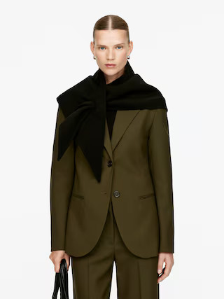 Triangle Wool Scarf | Arket UK