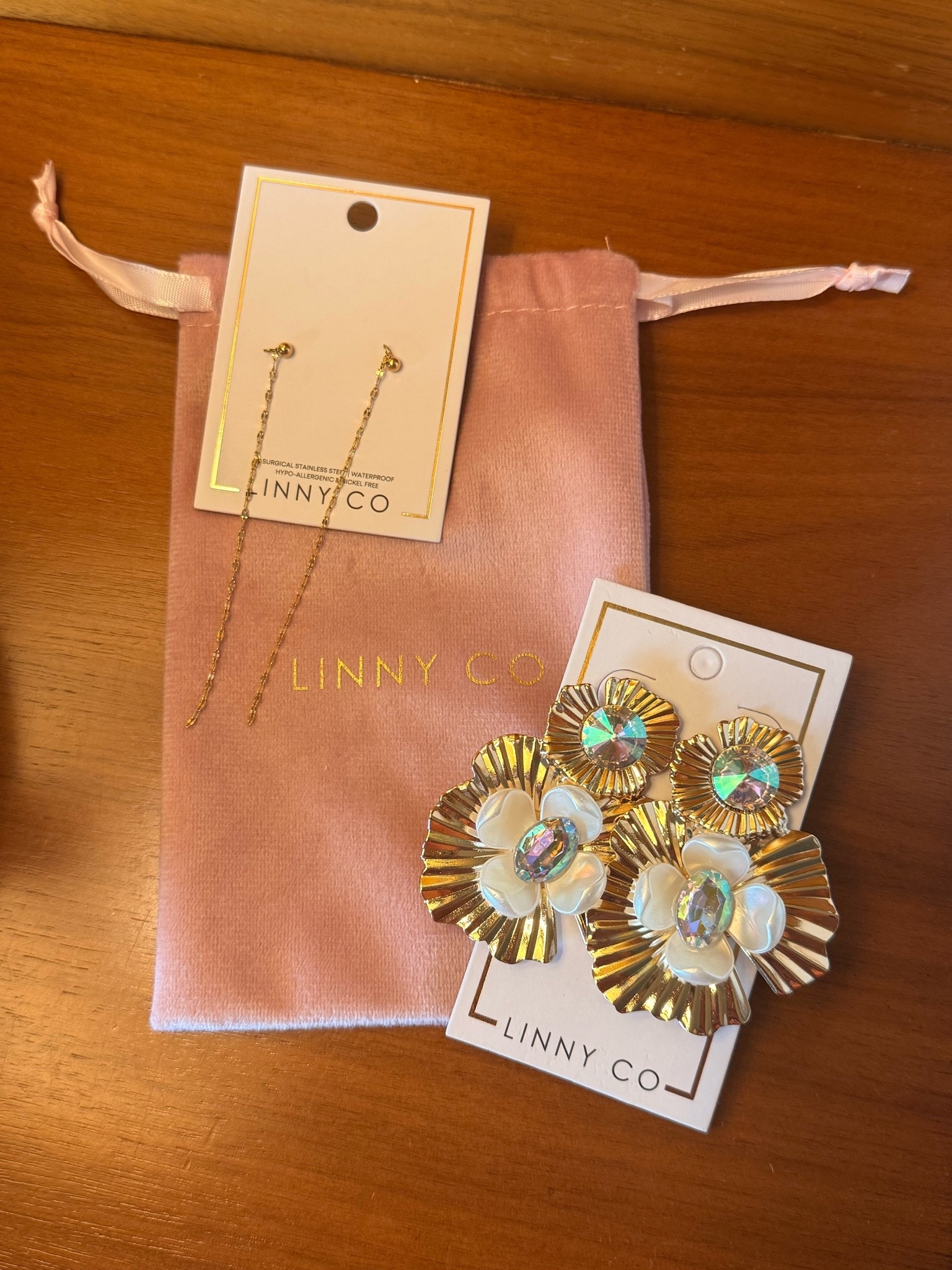 New earrings from Linny Co! Already obsessed with just one wear! Their statement earrings are ultra-light making it easy to wear them for hours! You have to get a pair for yourself too! @LINNY CO

#LTKgrwm #LTKdayinmylife #LTKootd