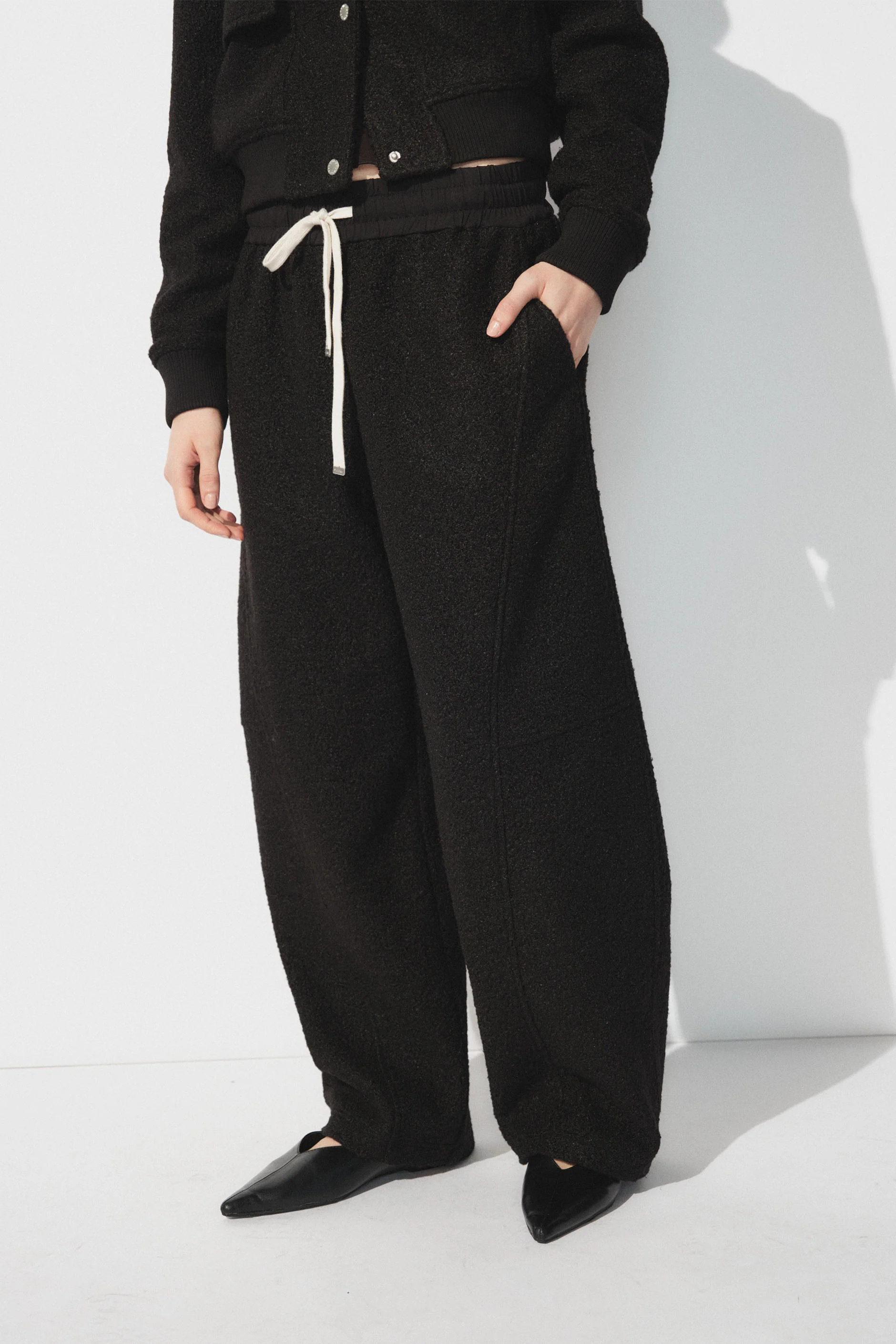 D-Luxe Boucle Barrel Leg Pant - Black | DECJUBA
